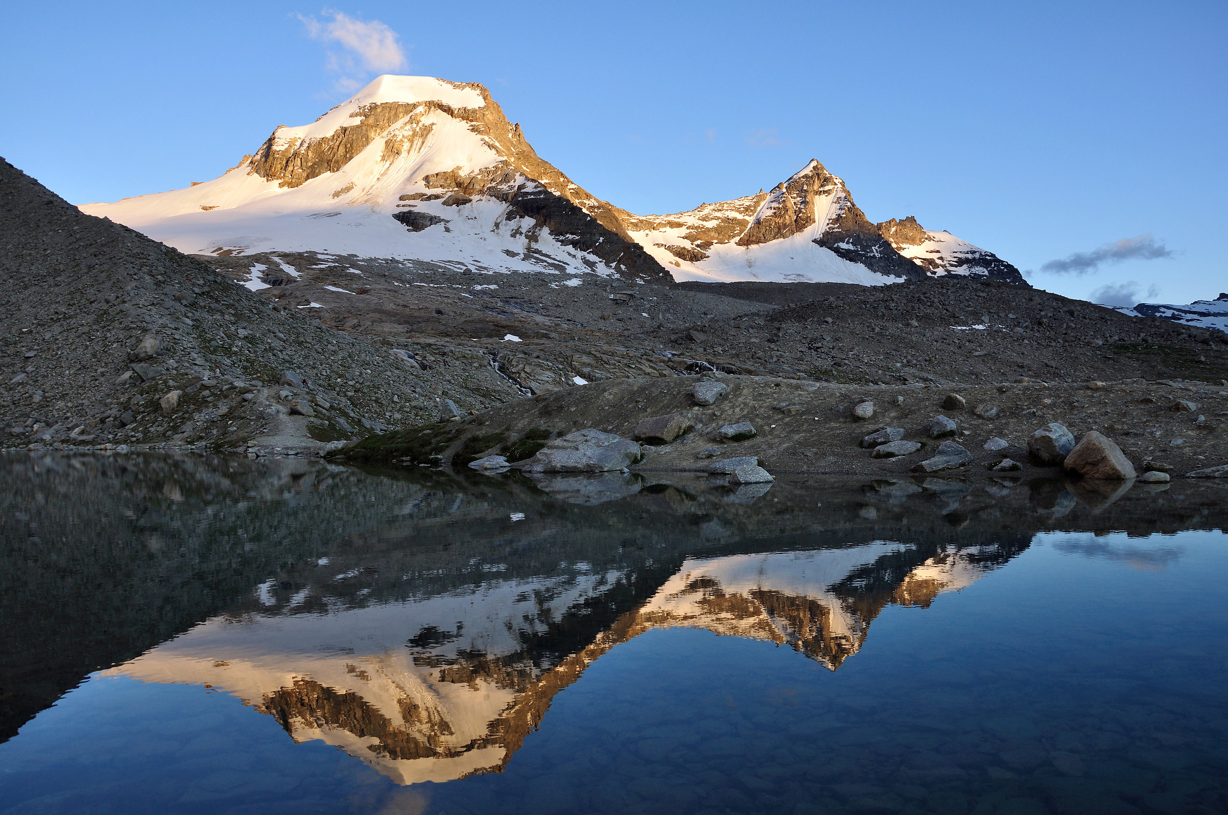 Luci del tramonto su Ciarforon e Becca di Monciair