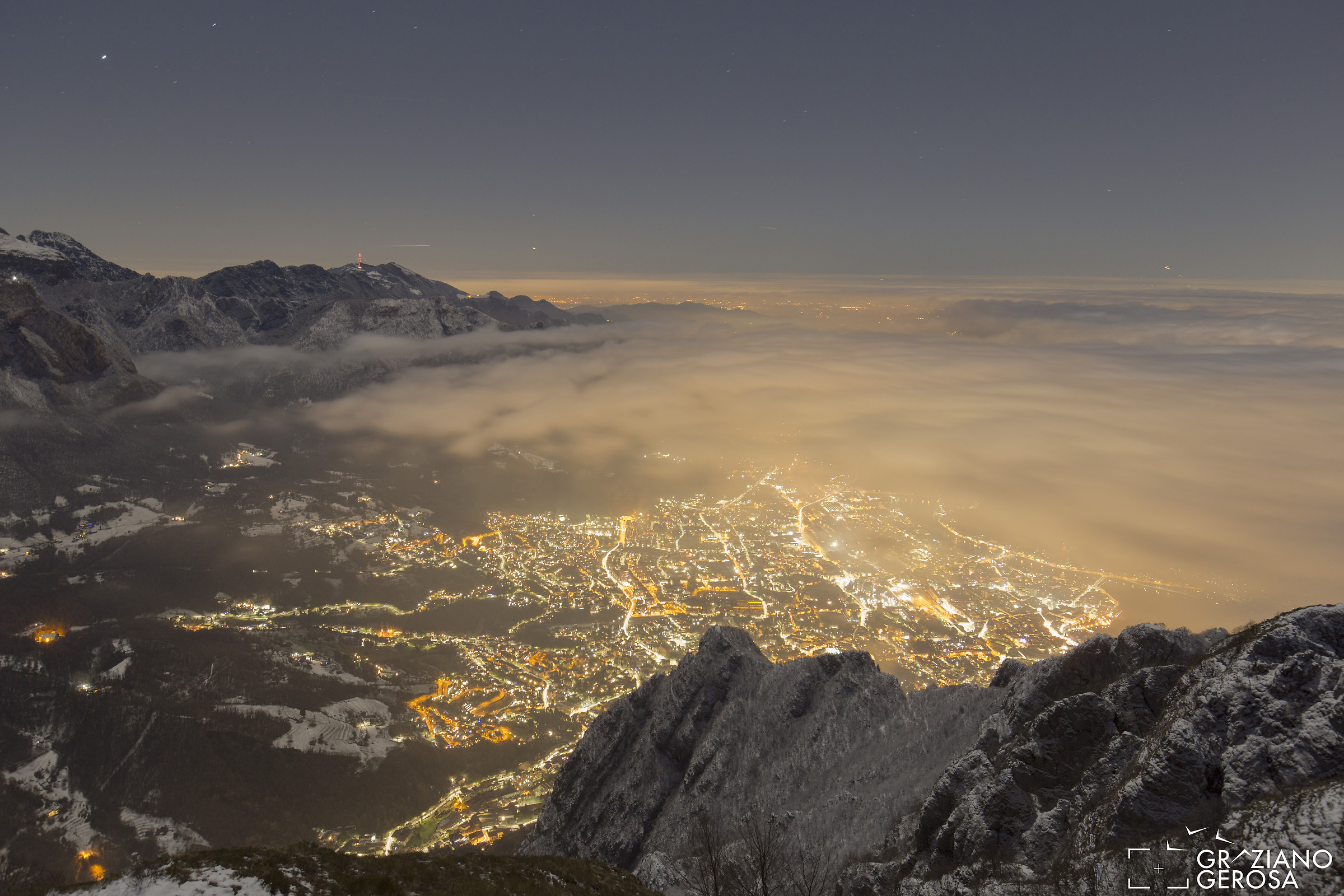 Lecco in una fredda serata