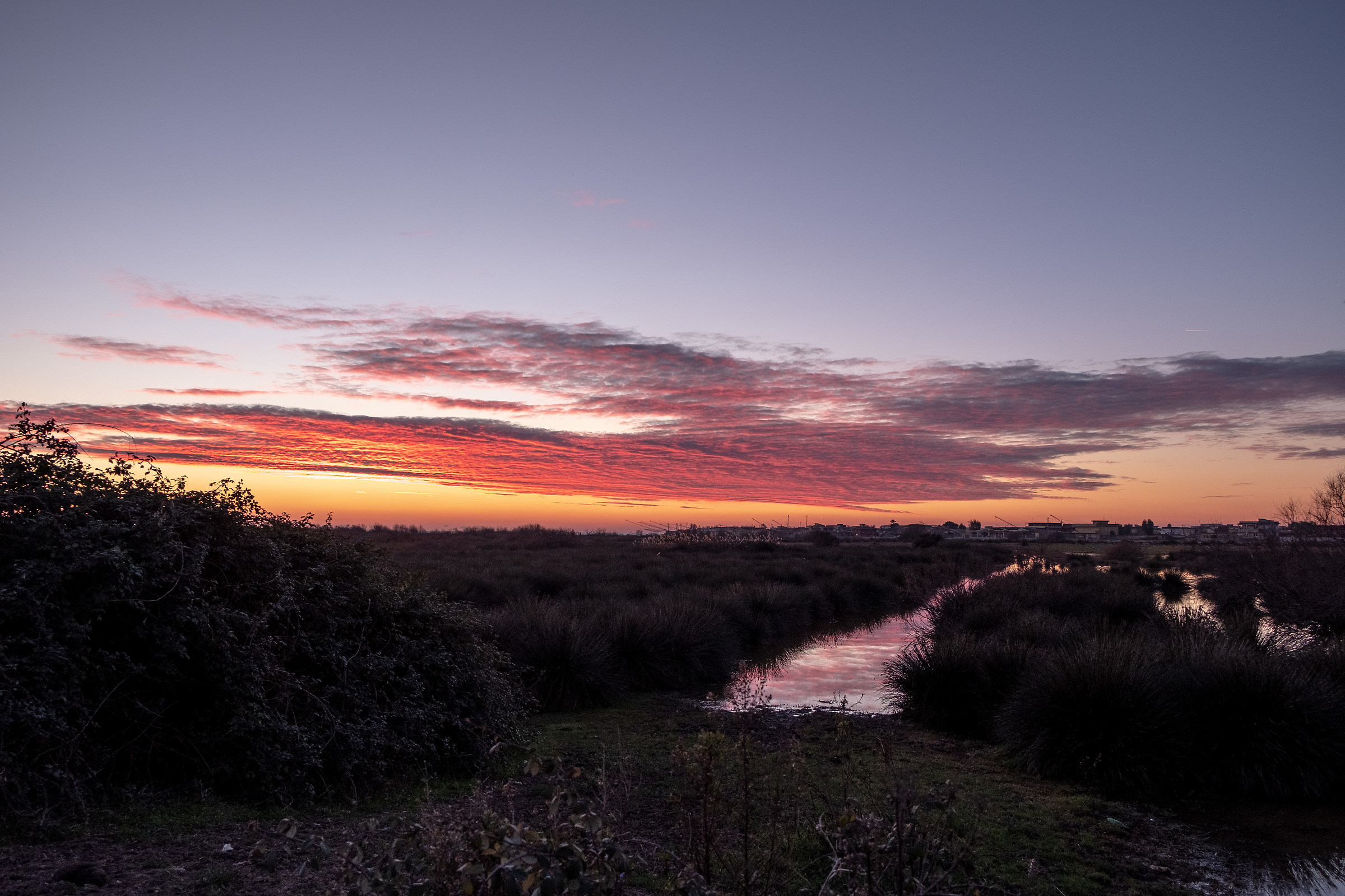 Un rosso tramonto ai Variconi