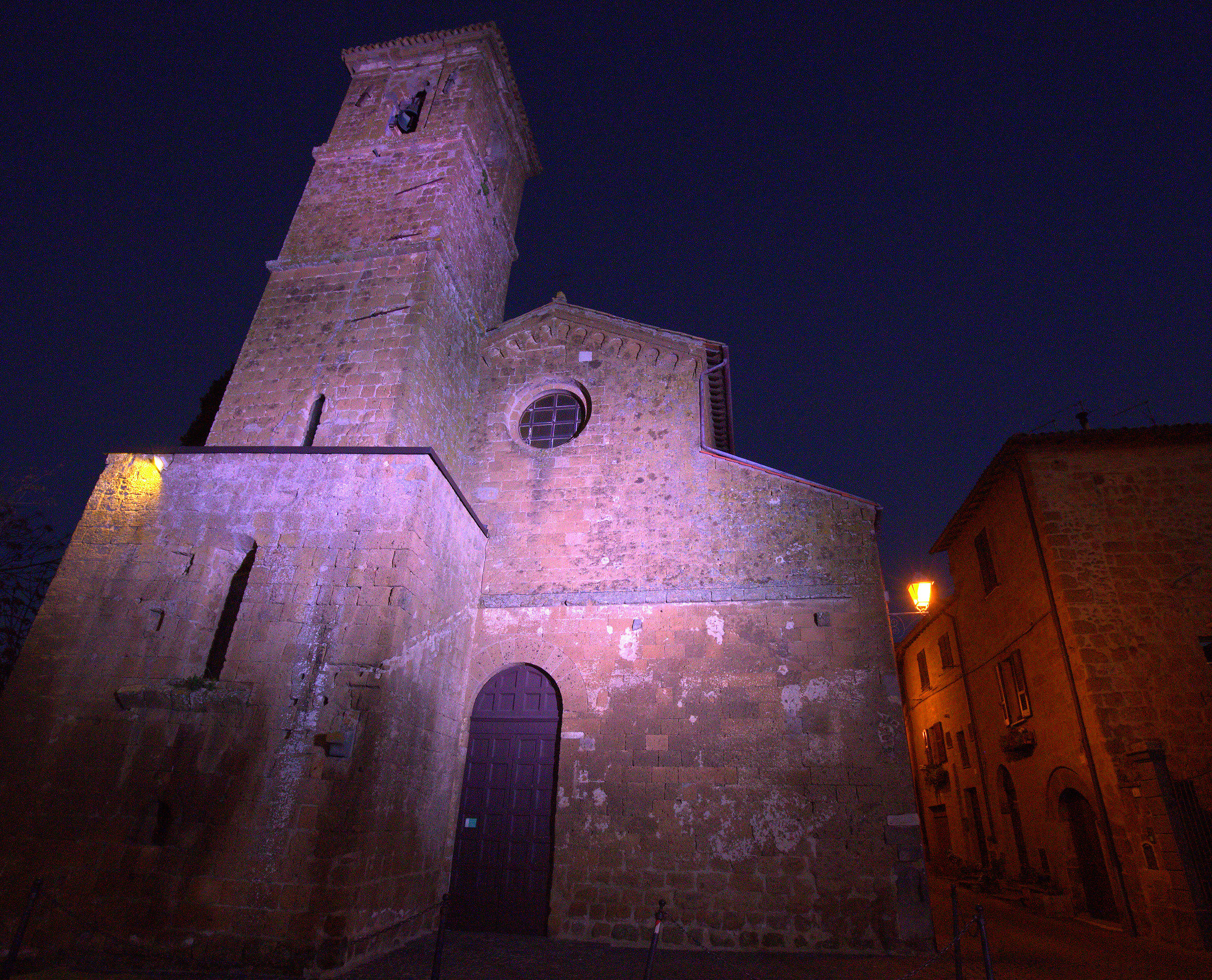 Orvieto e la piccola chiesa antica