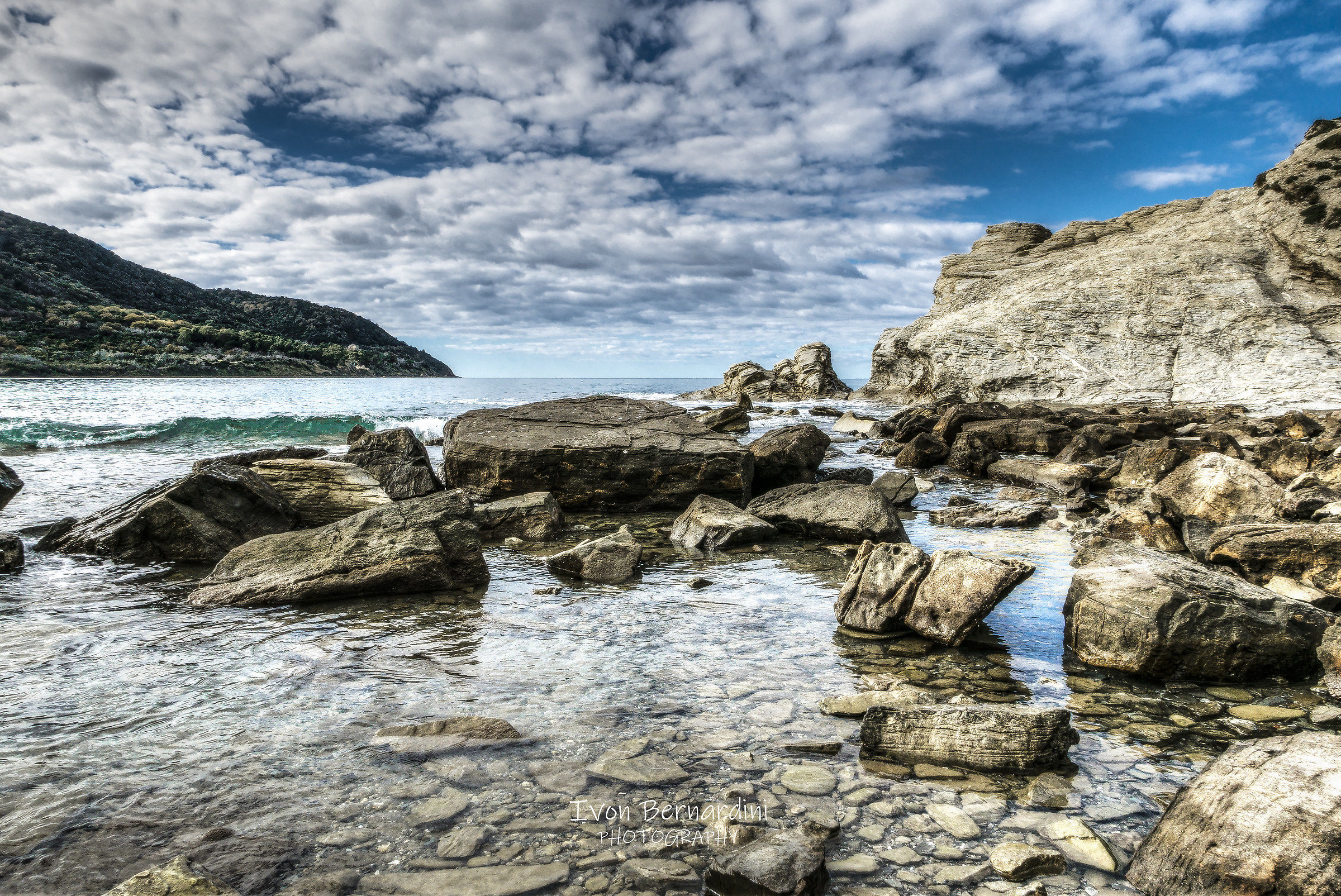 e niente poi c'è lui, il mare.