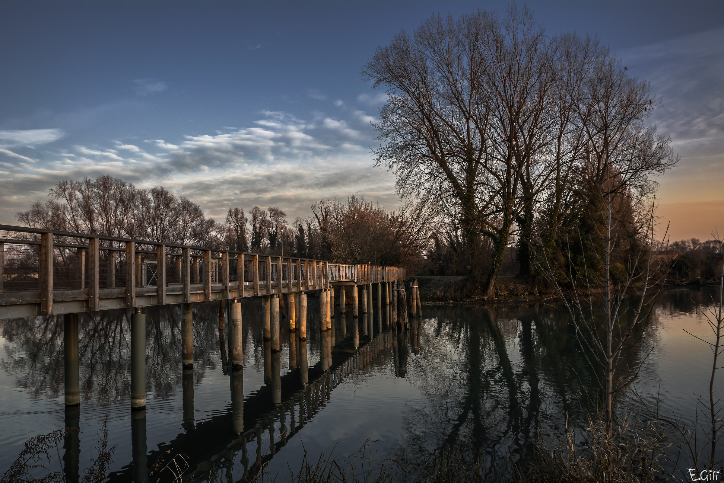 Bridge and Sile at sunset