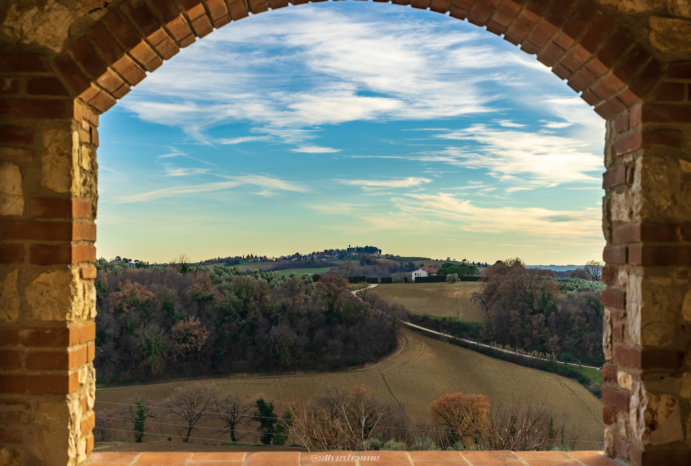 Tramonto negli archi