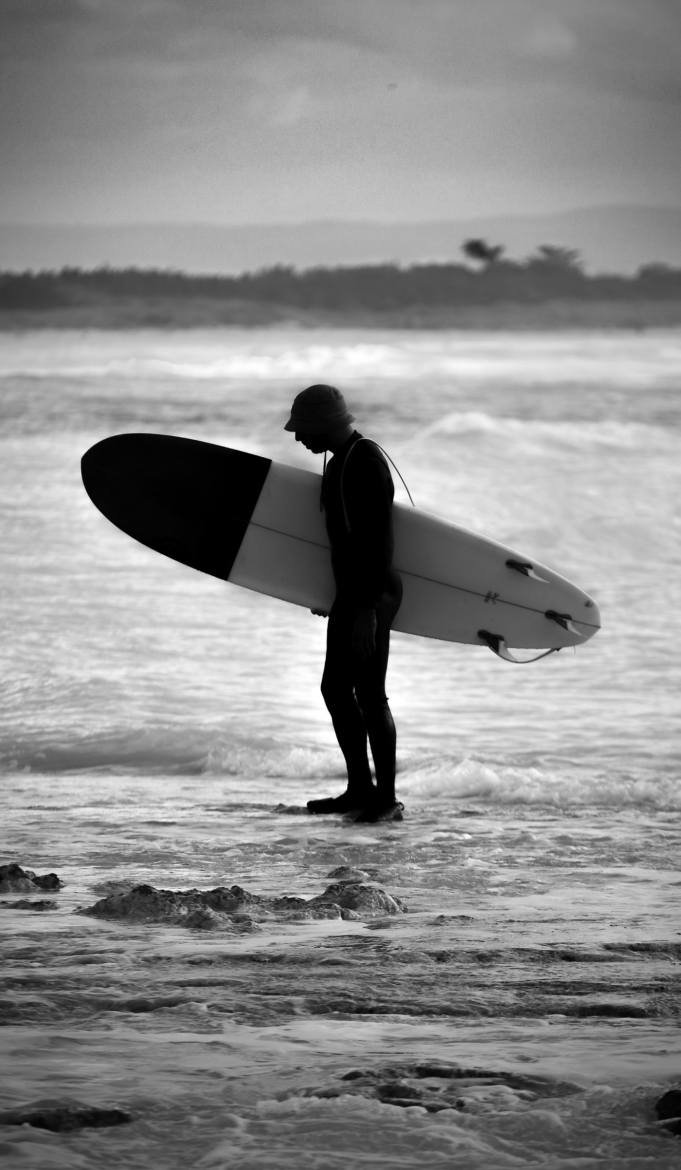 Surfing at Lillatro #8