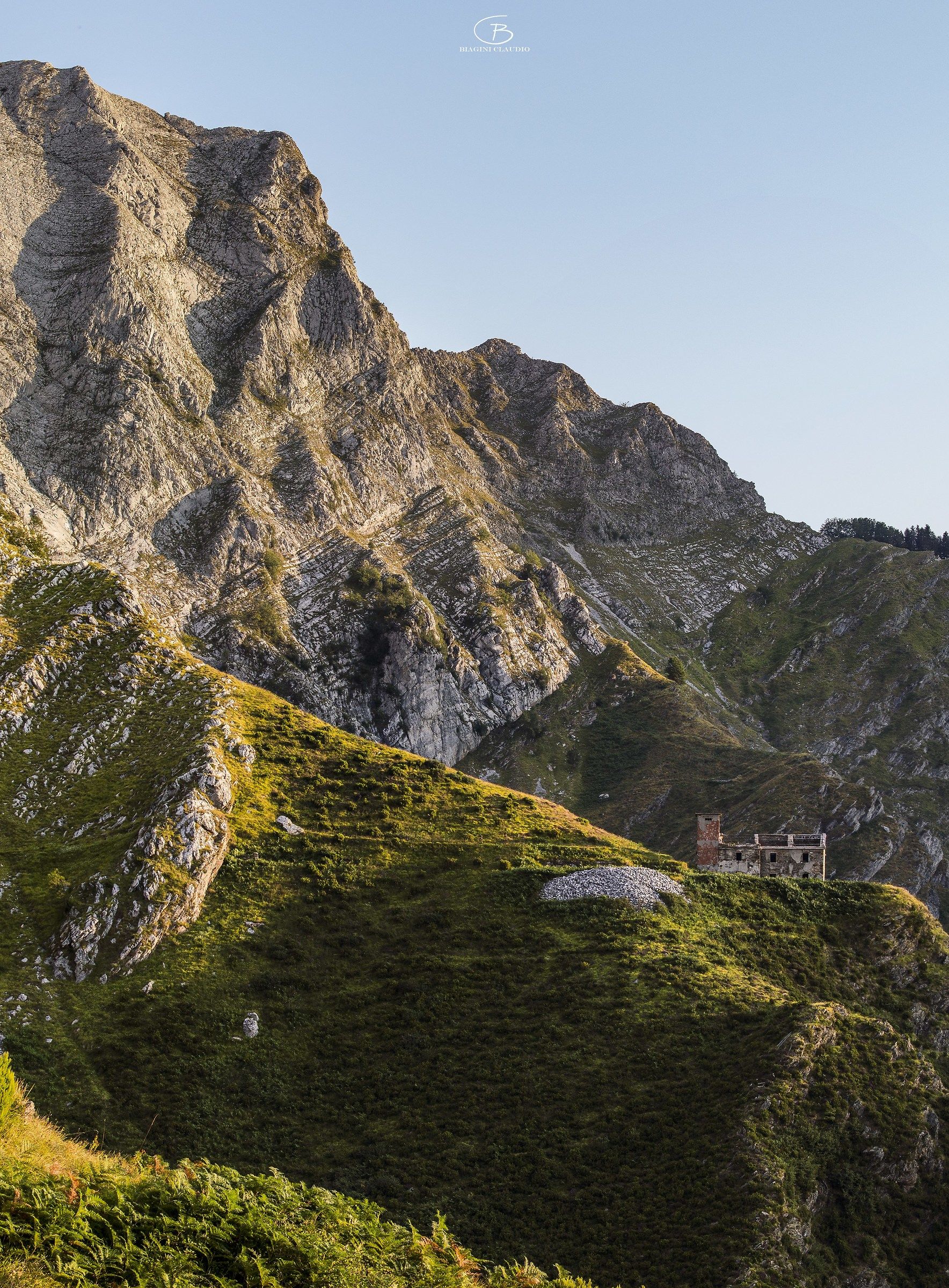 Apuan Alps, House of Pisa