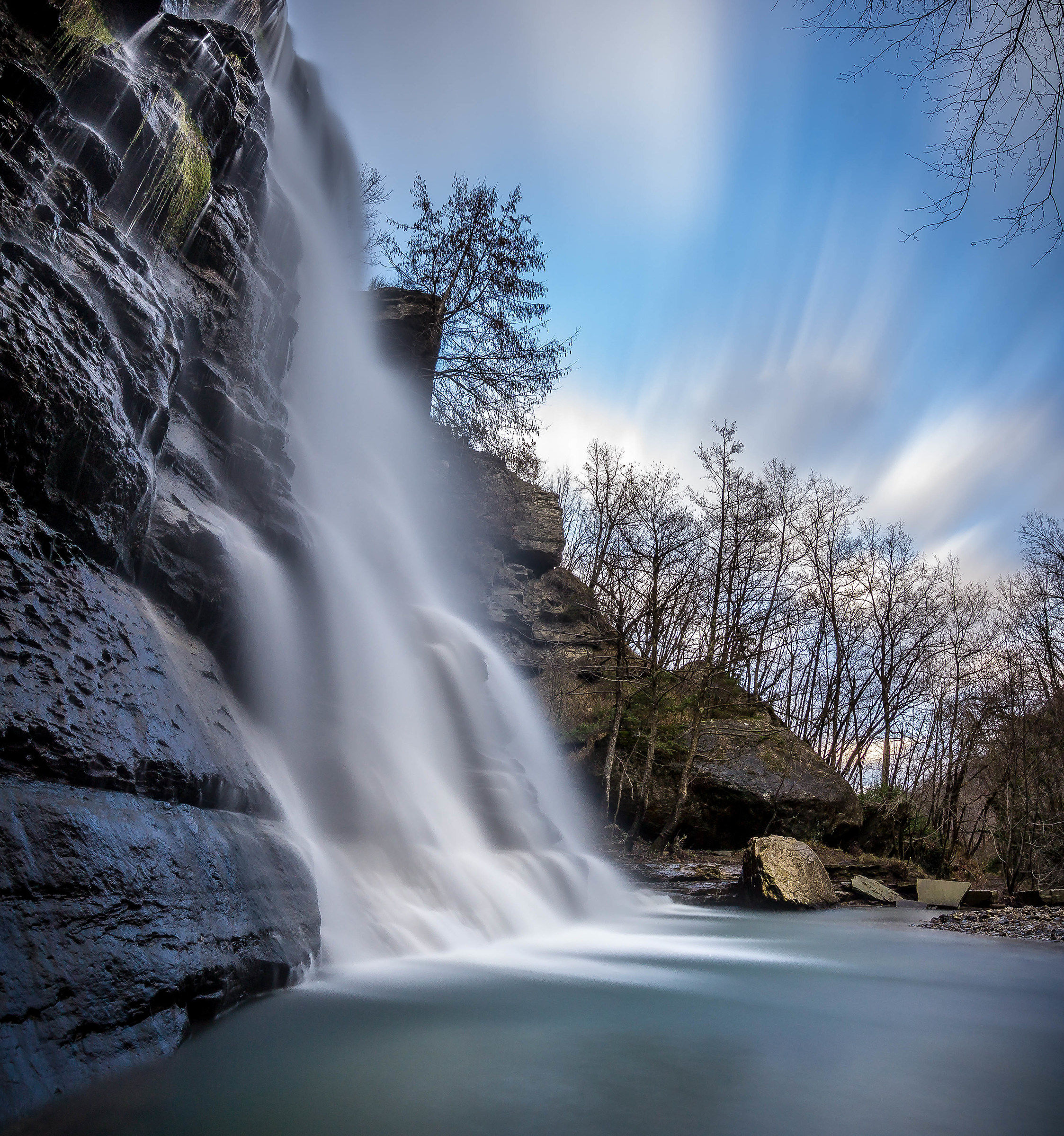 60 secondi ai piedi della cascata di Alfero