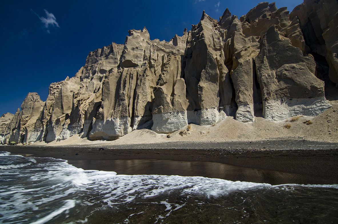 La spiaggia di Vlychada Santorini