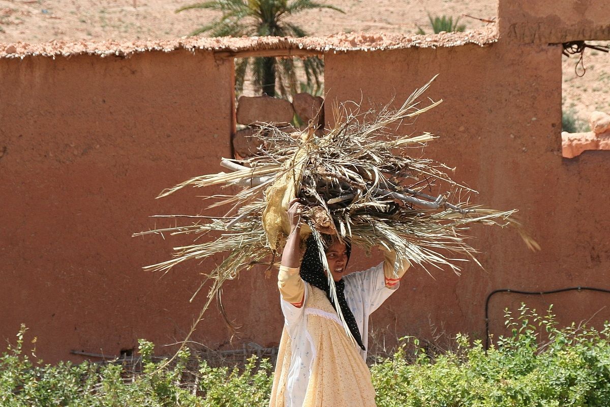 Sempre le donne che lavorano