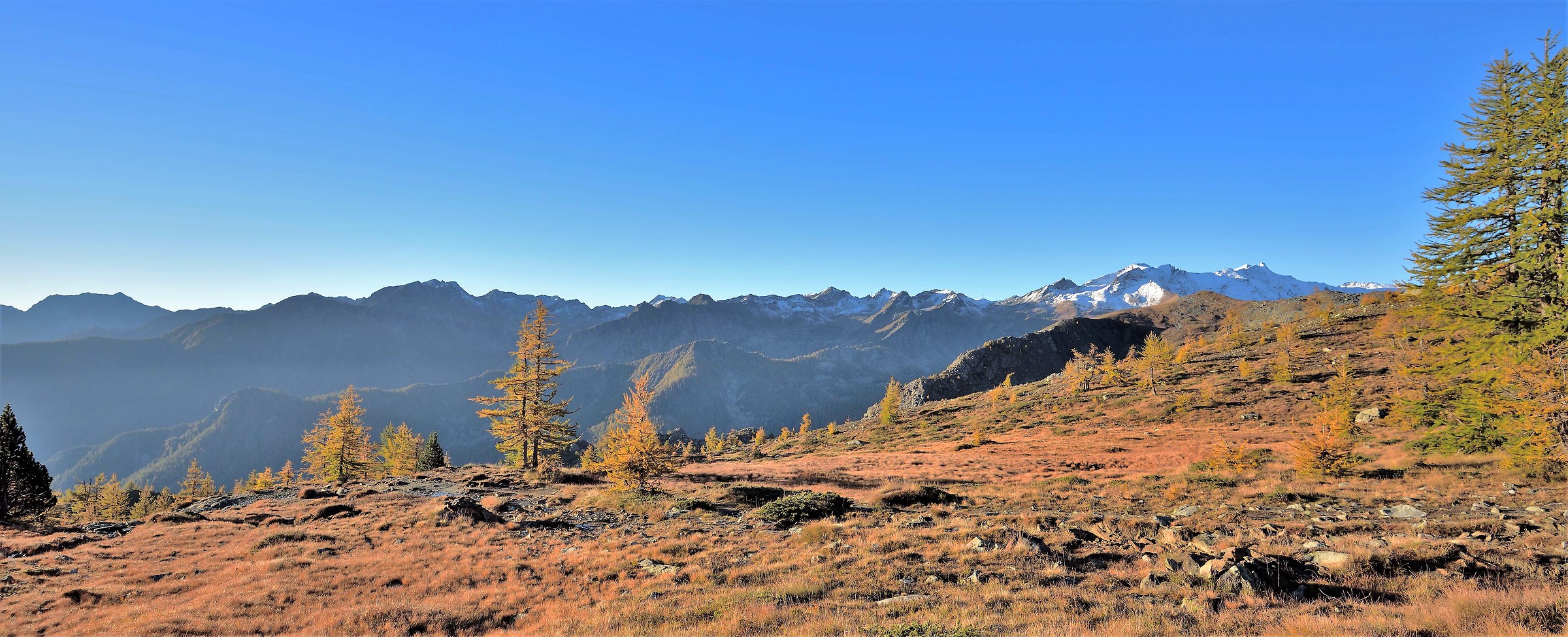I climb to the Col de Lac Blanc