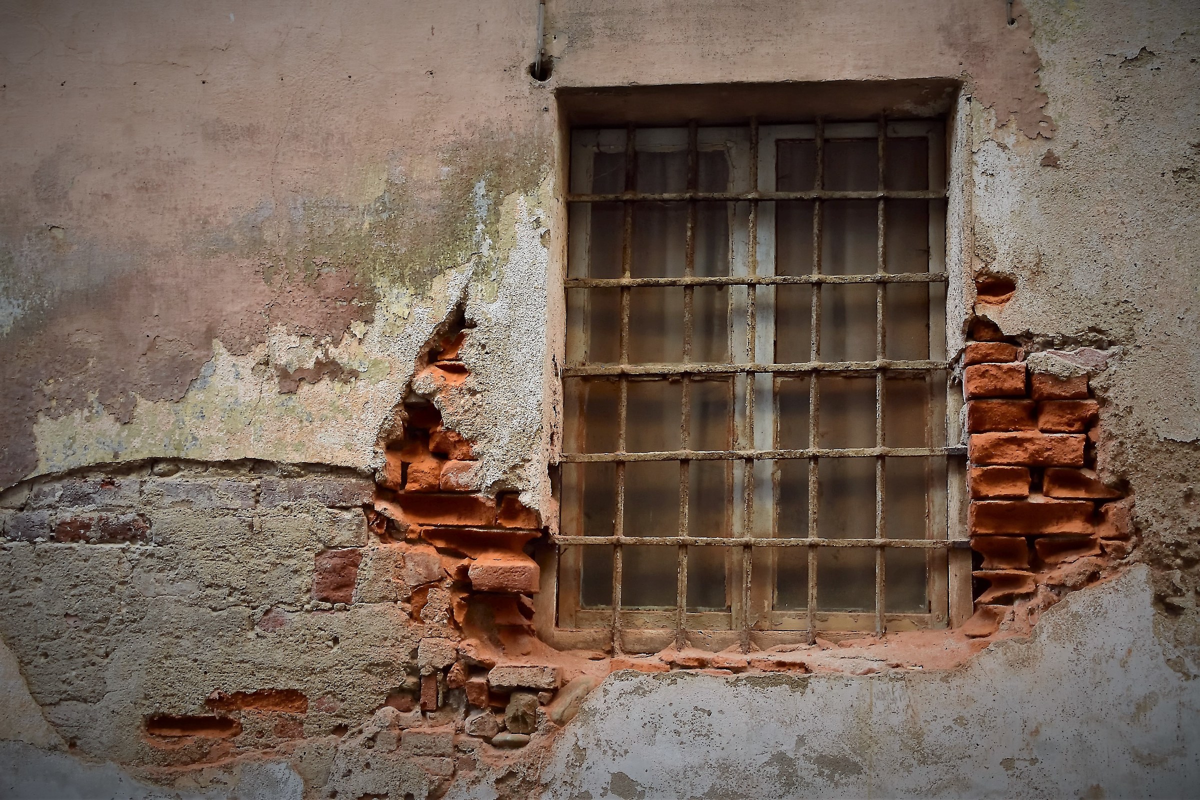 Frammenti di un vecchio edificio