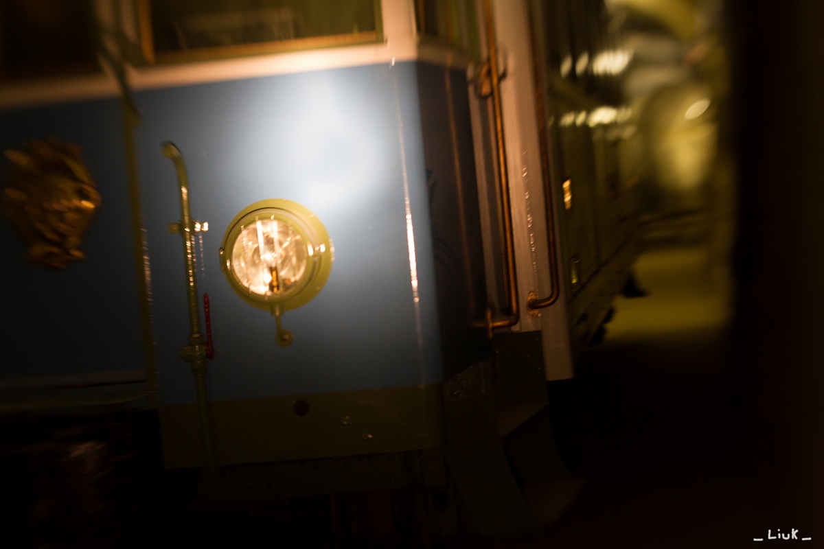 Strettoia - Lens Baby Muse