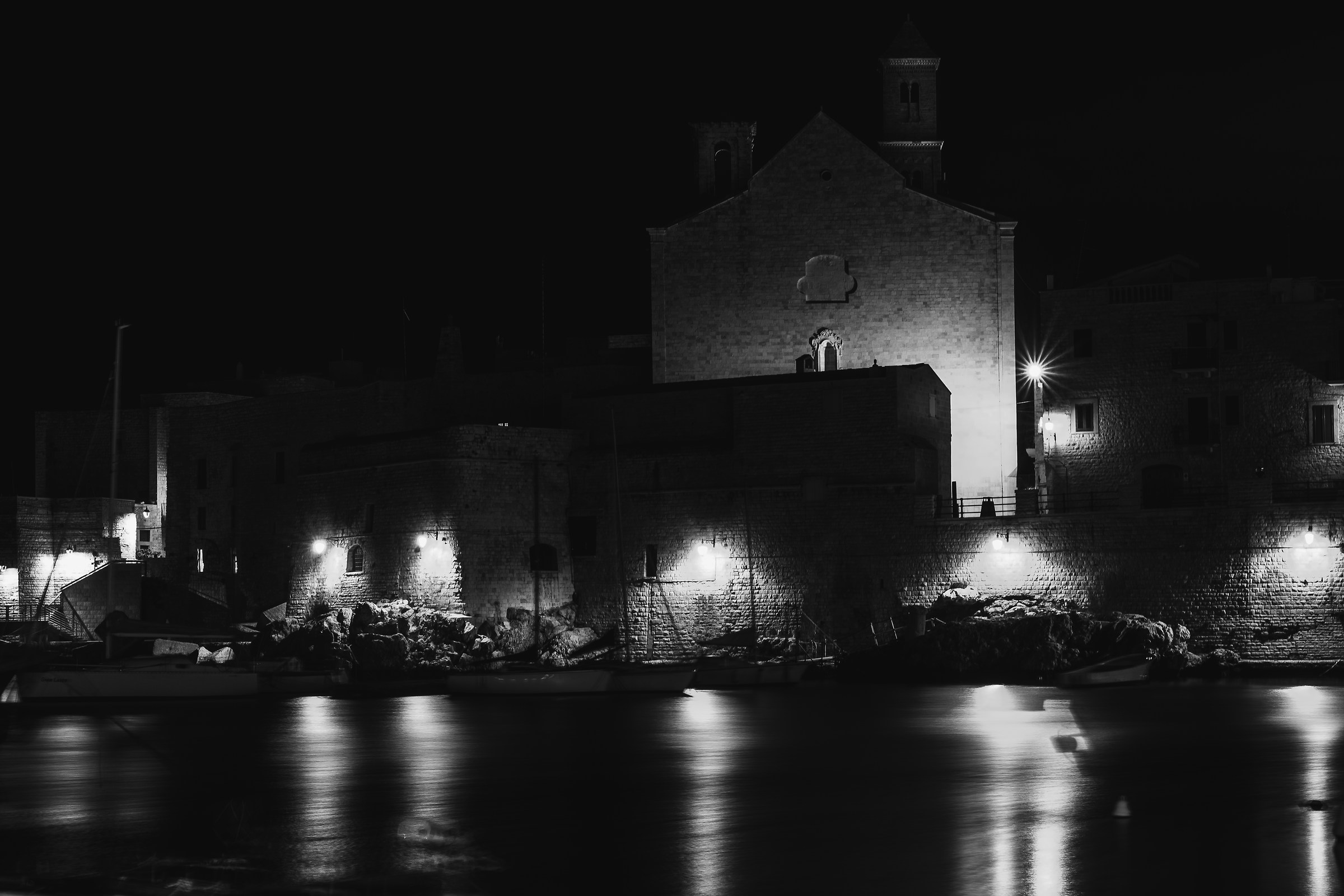 Giovinazzo in B&W