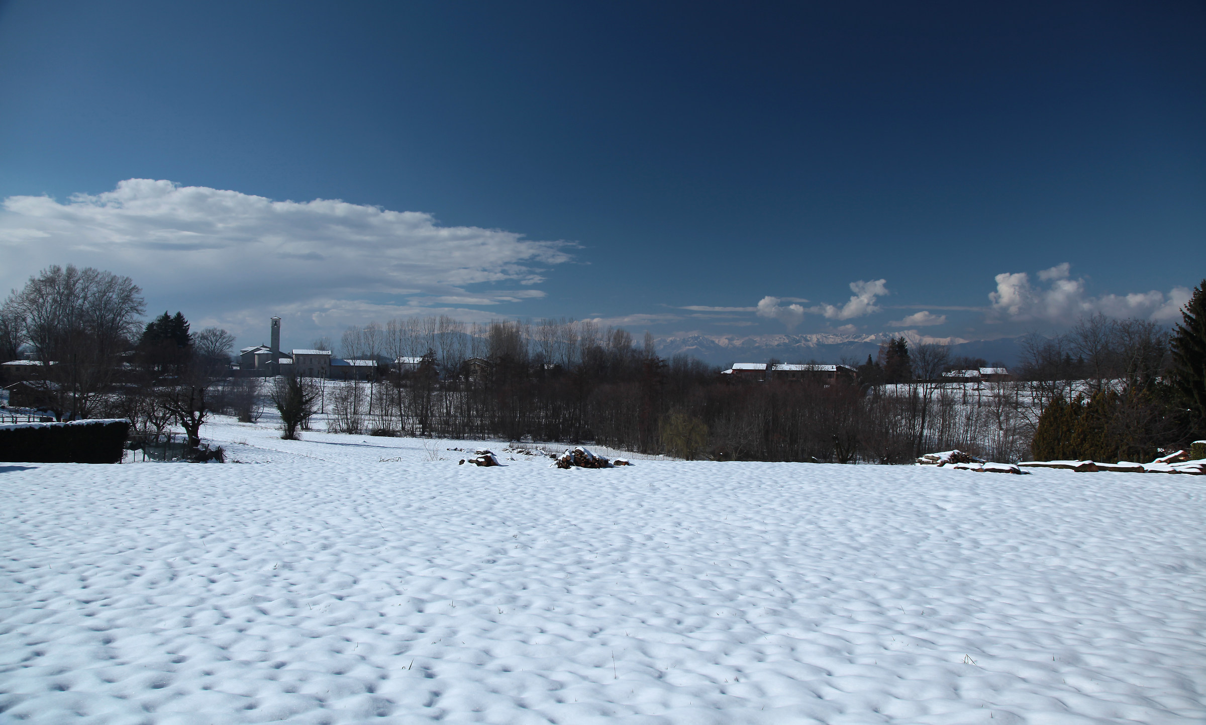 Santa Maria in the snow