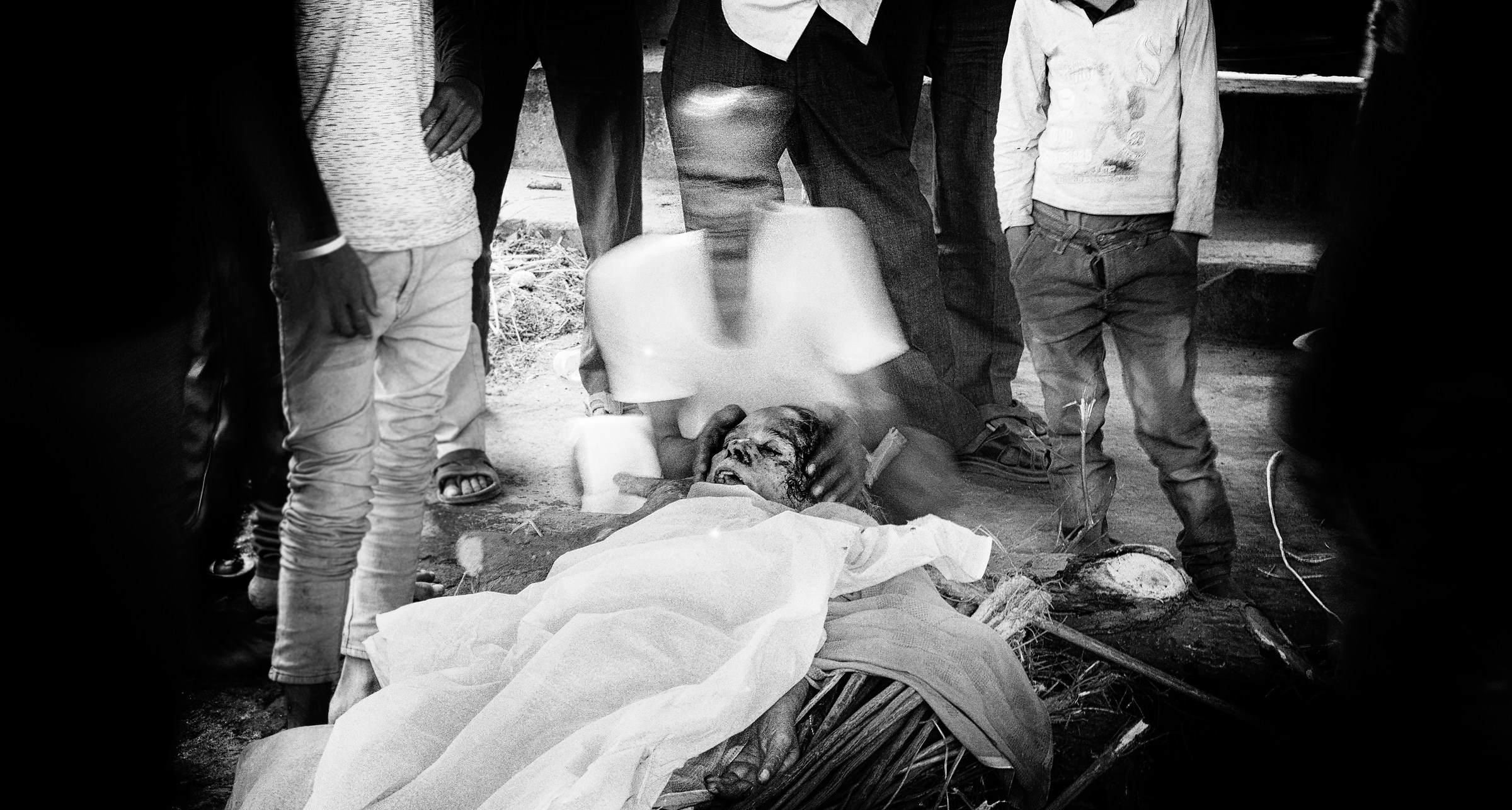 Dead woman's rites, Agra, 2018.