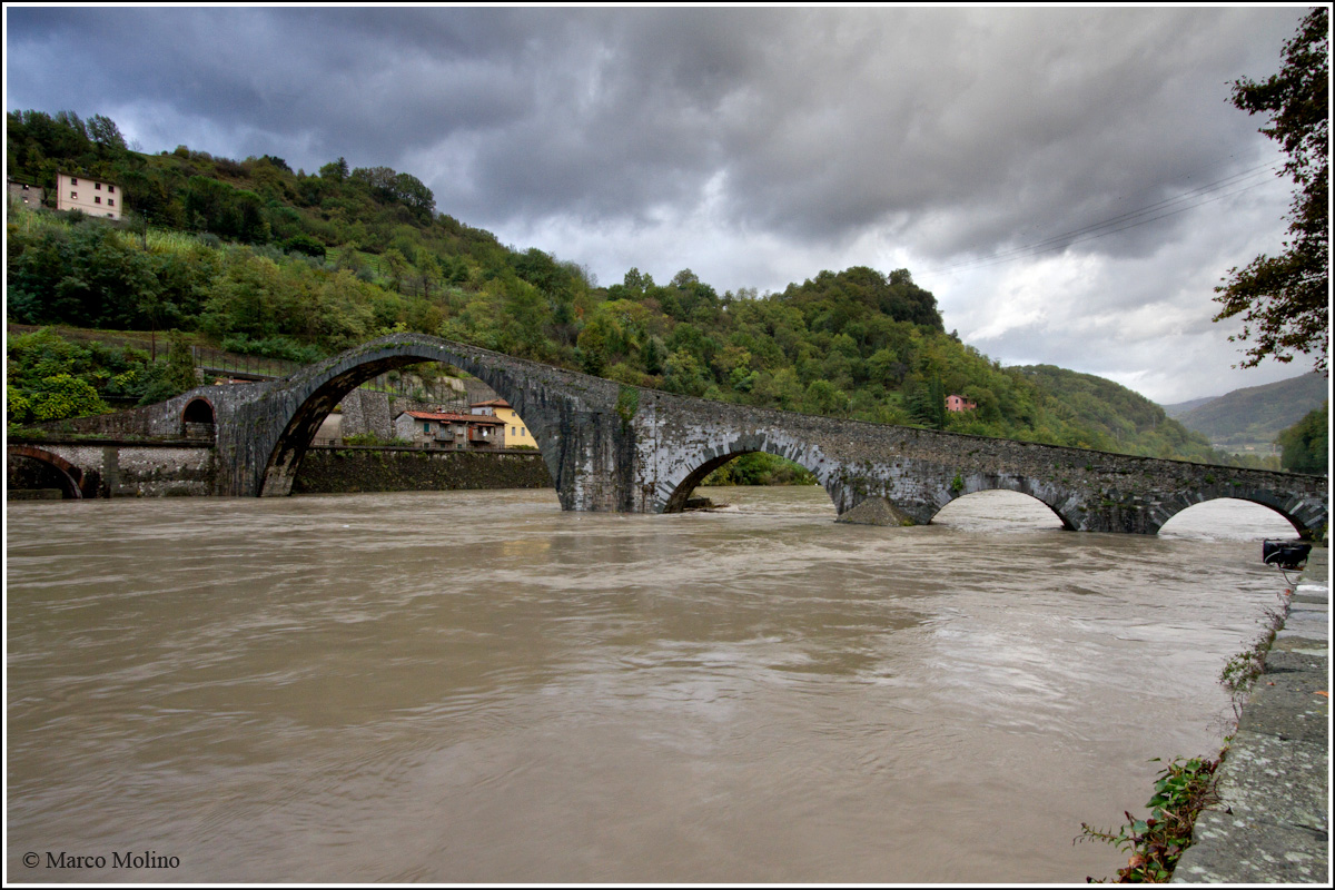 Borgo a Mozzano, Ponte della Maddalena