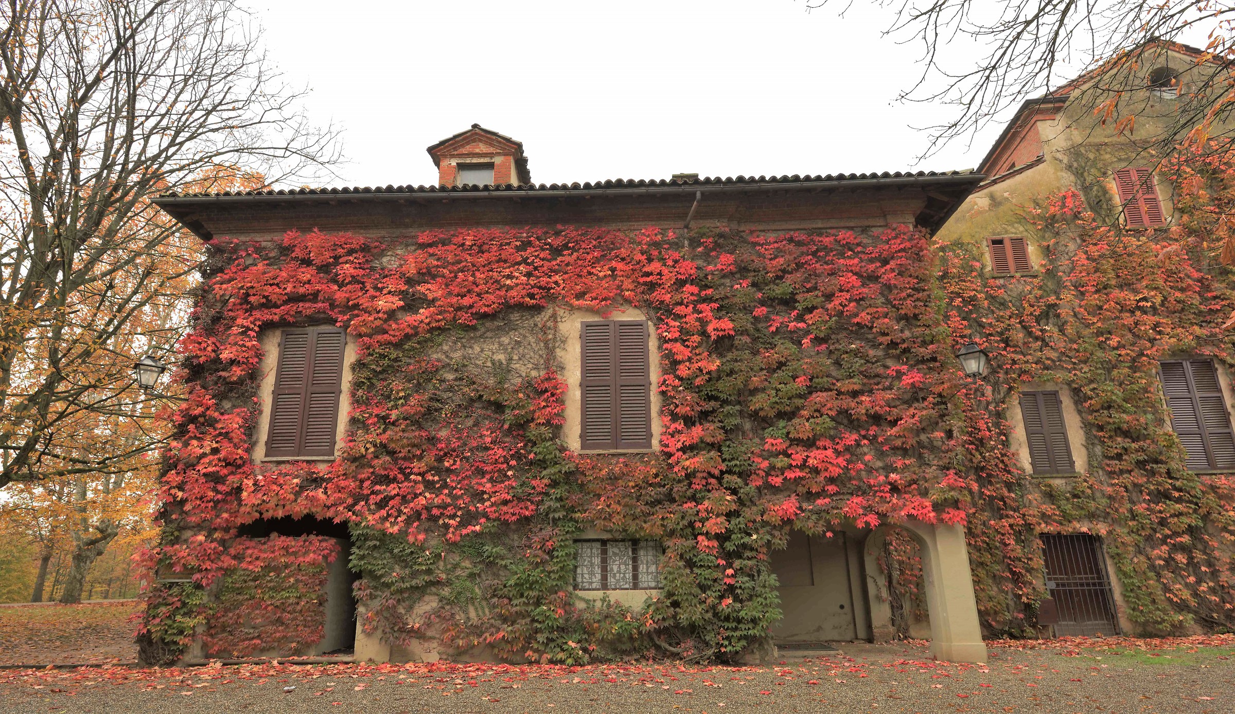 A façade of the Villa Badia complex next to the AB