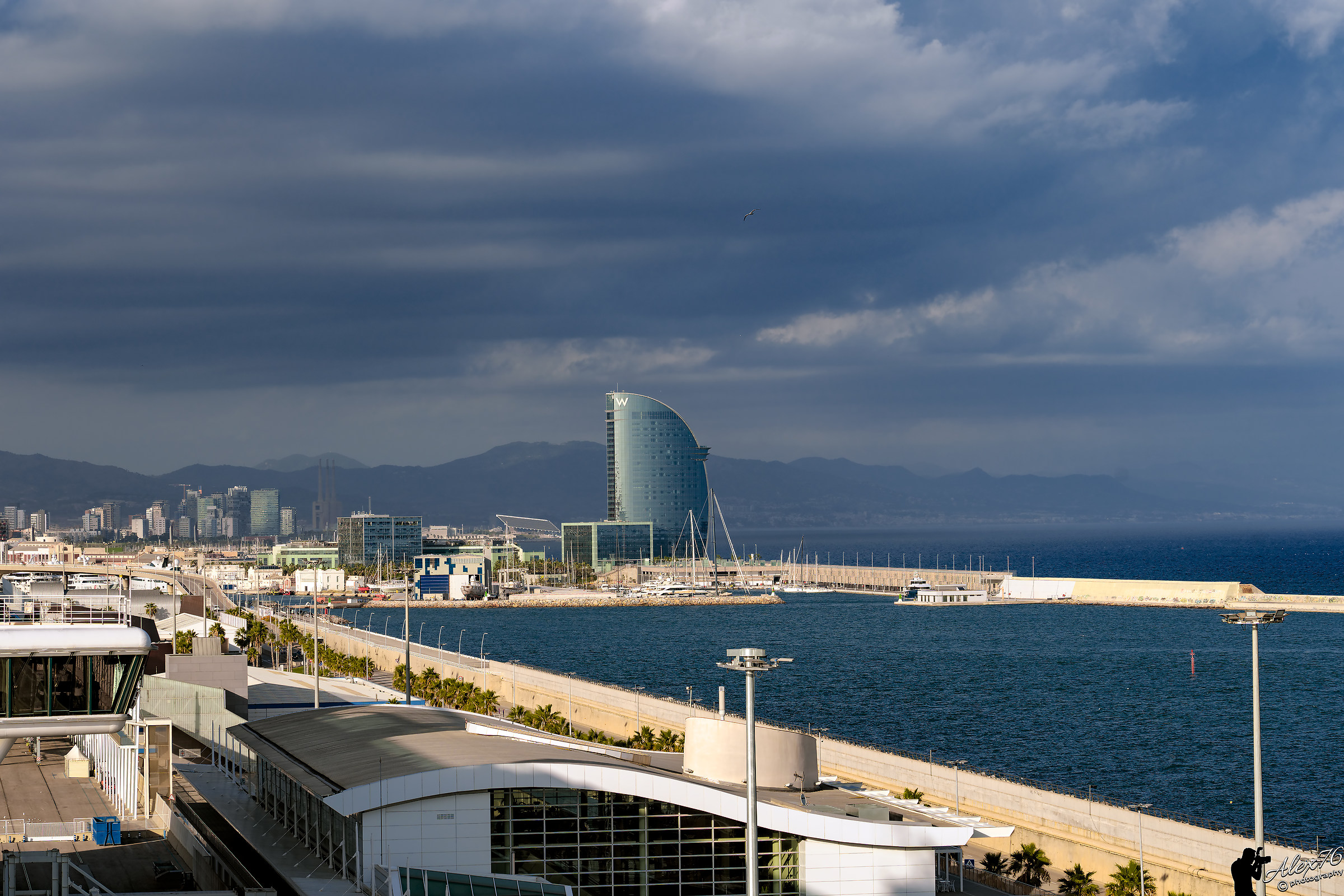 W Hotel Barcelona (hotel Vela)