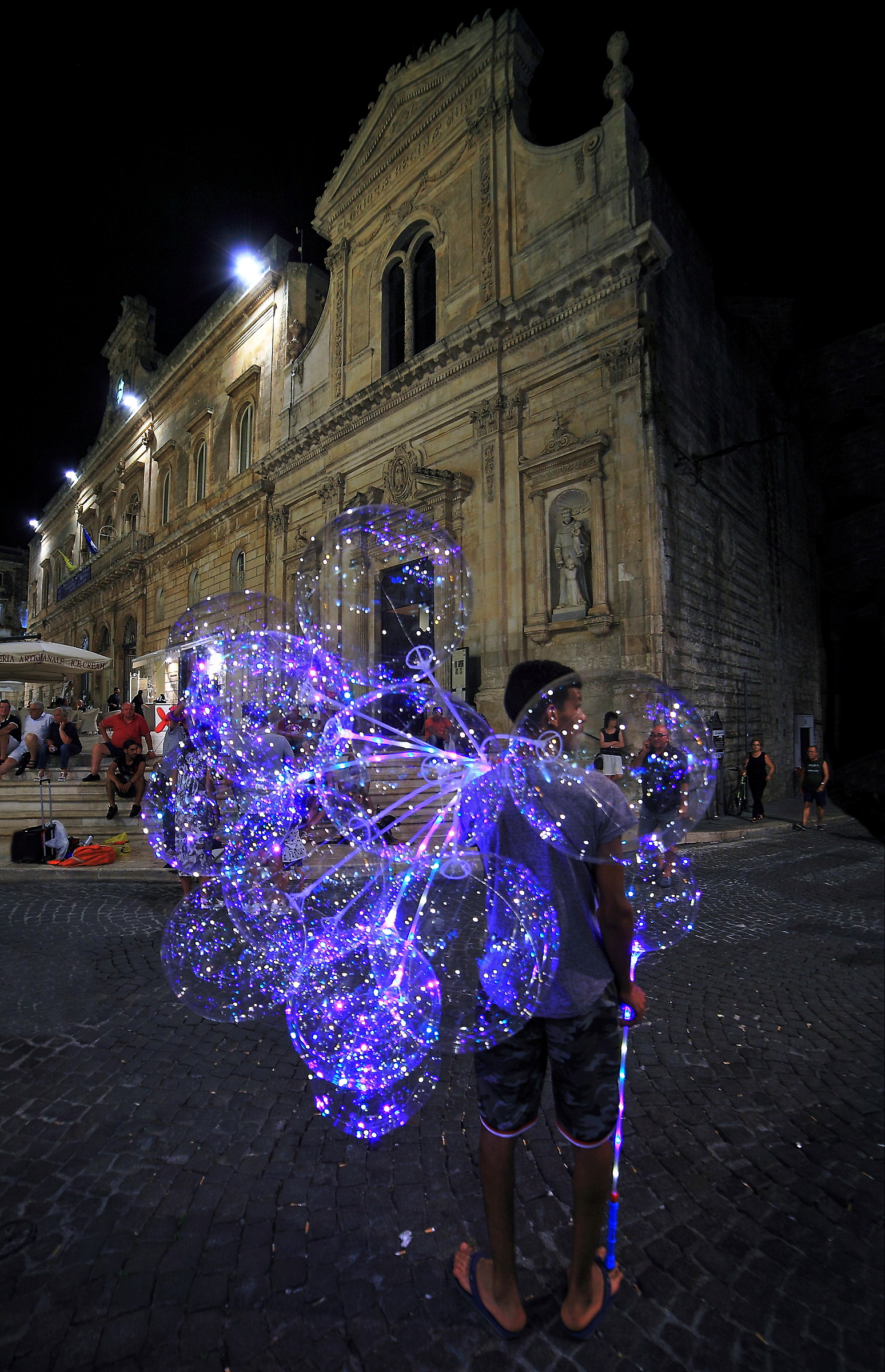 The seller of Lights