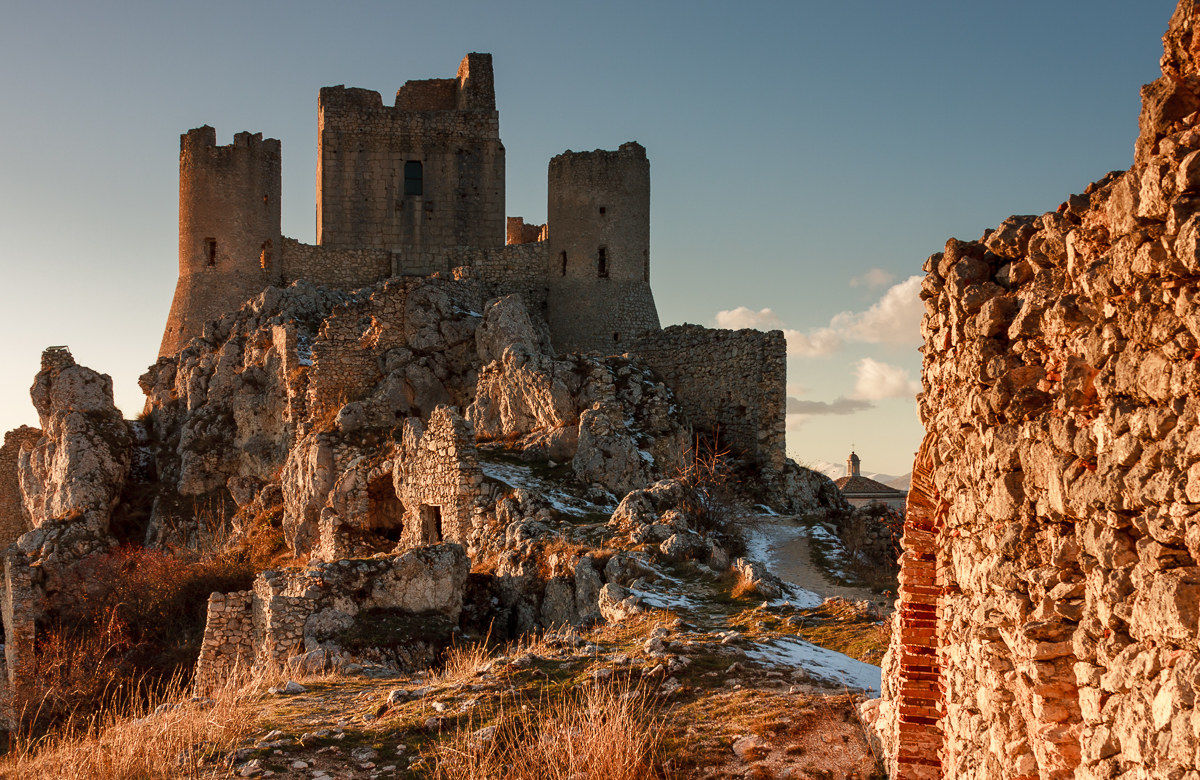 The rocks and stones of Calascio...