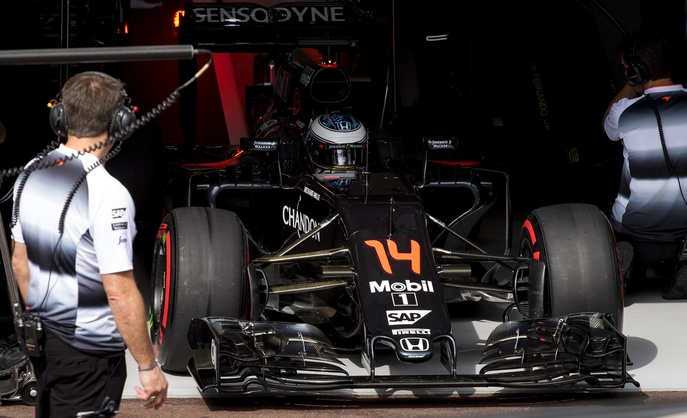 Monaco2015 Alonso's Box exit