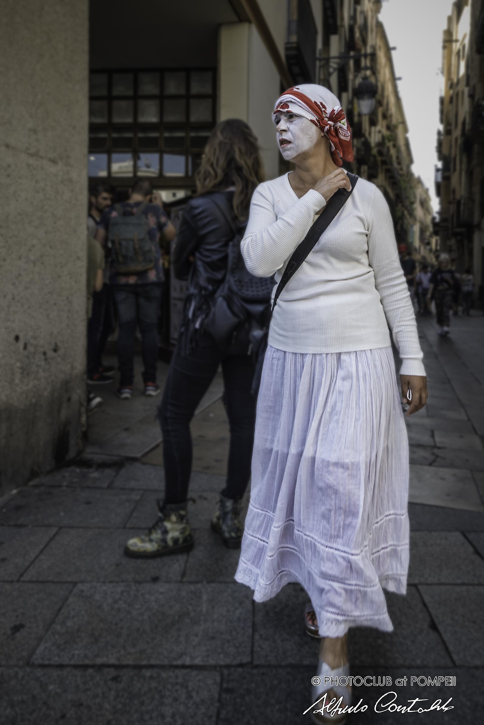 The enigma of the White mask