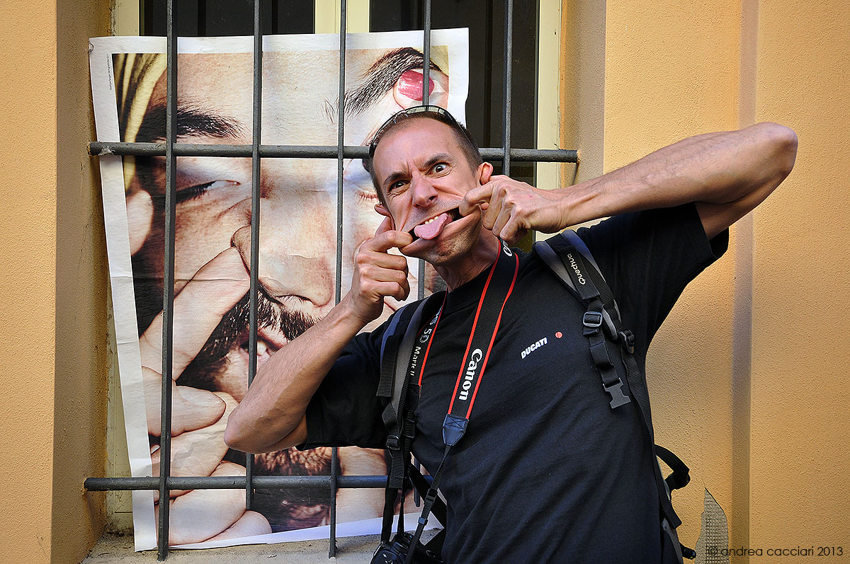 Un allegro fotografo