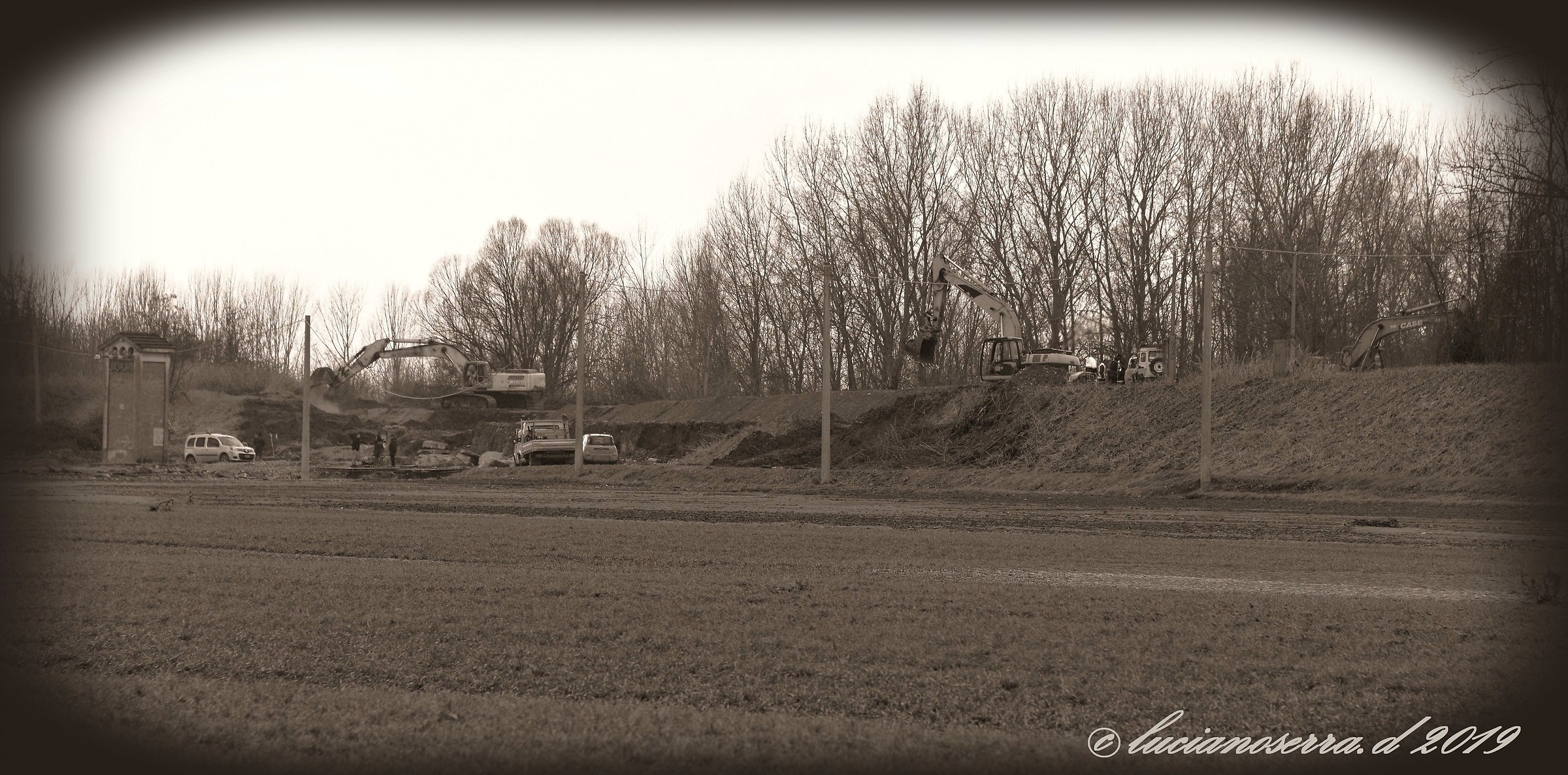 Ricostruzione argine del Reno dopo l'esondazione