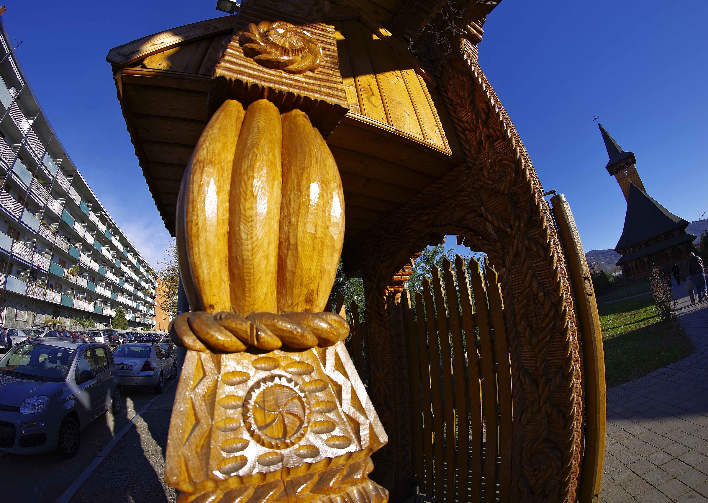 Entrance to the Orthodox Church between the palaces of Turin