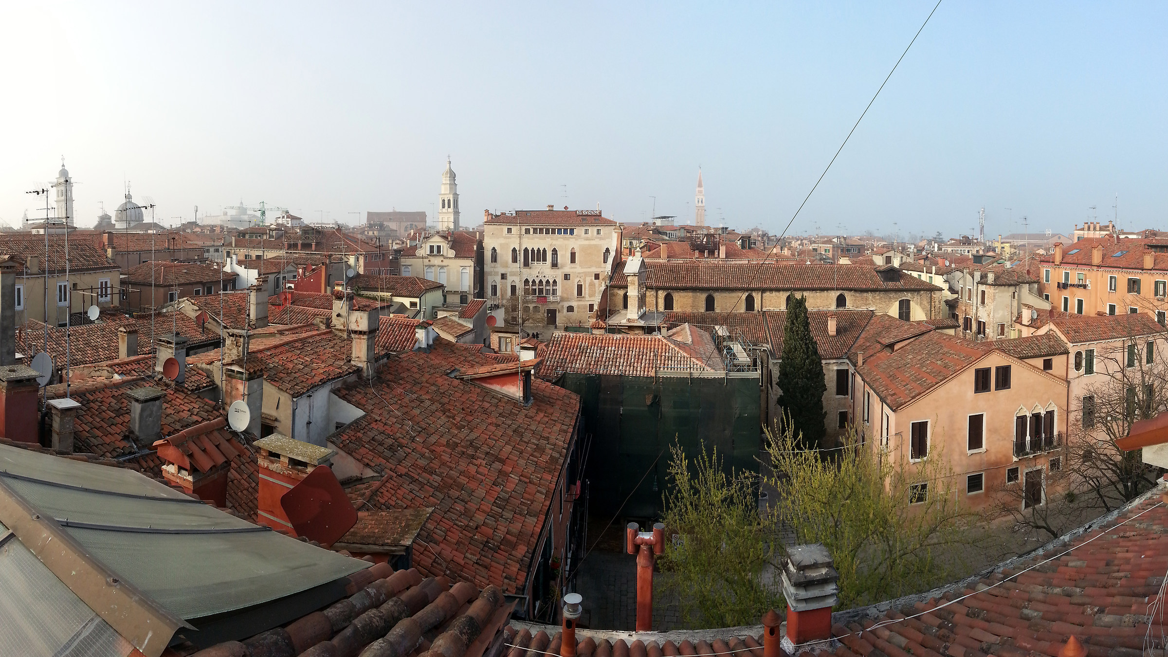 View of the camp of Bragora on the rooftops