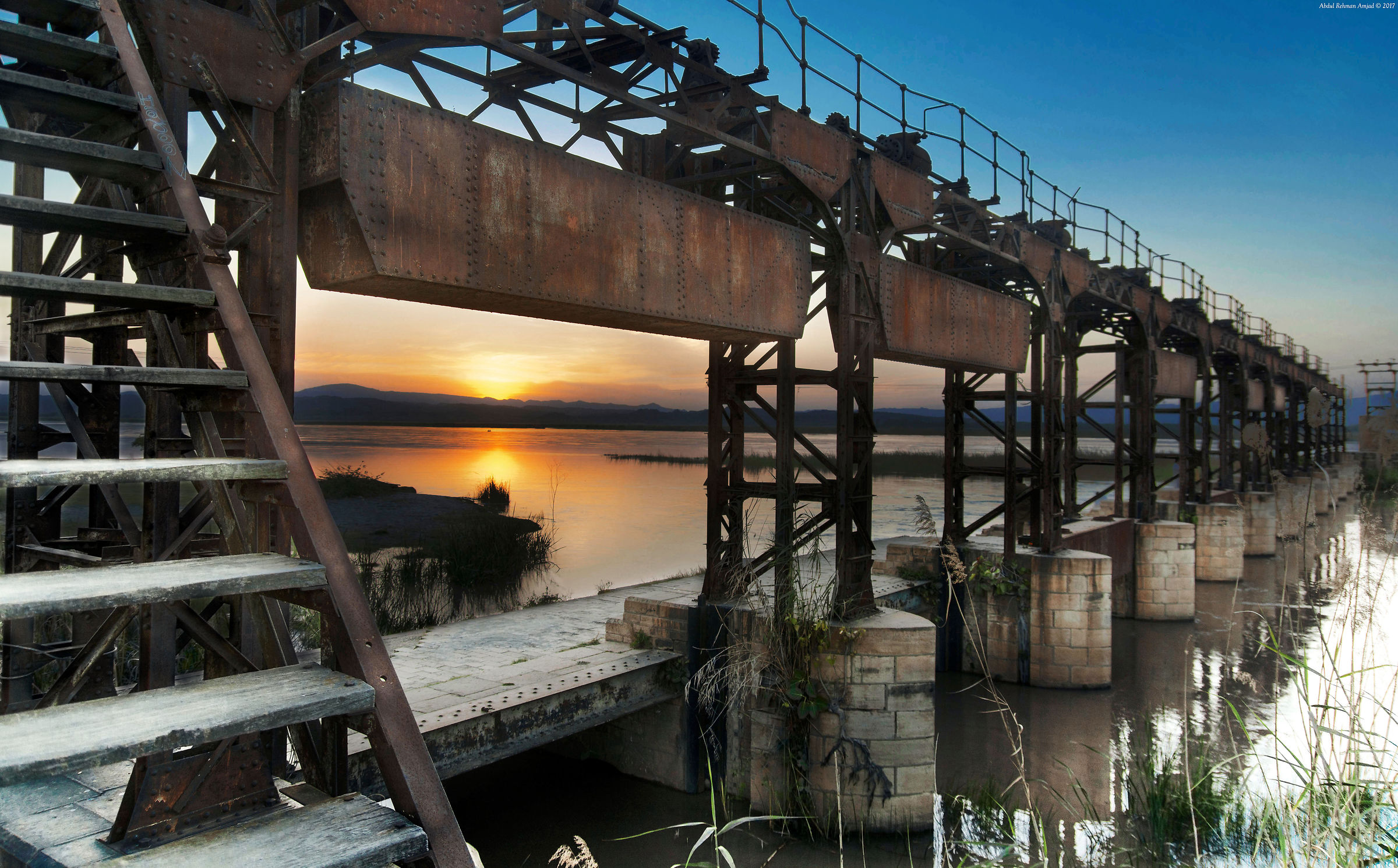 The old Rasul Barrage