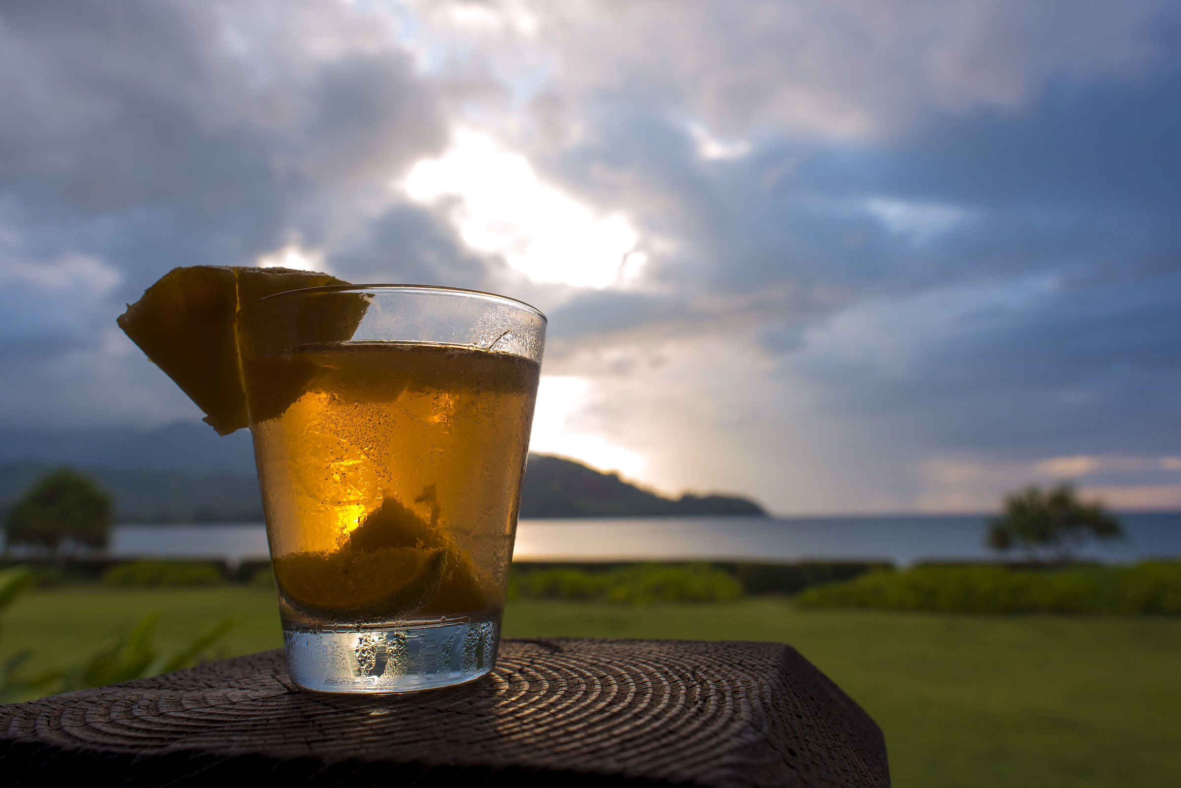 Cocktails in Hanalyei Bay