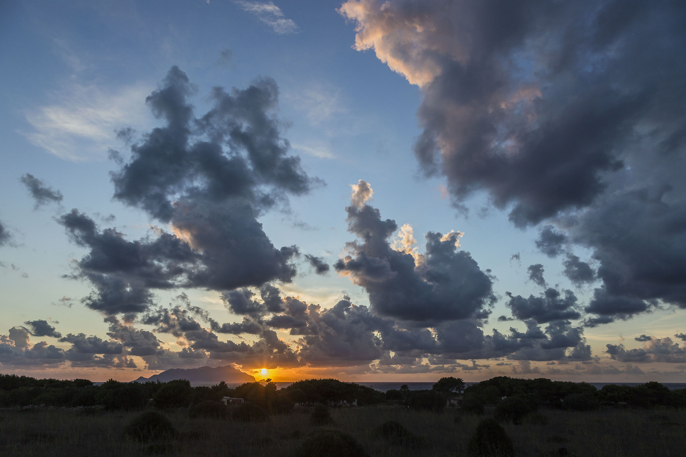 Tramonto su Marettimo 2