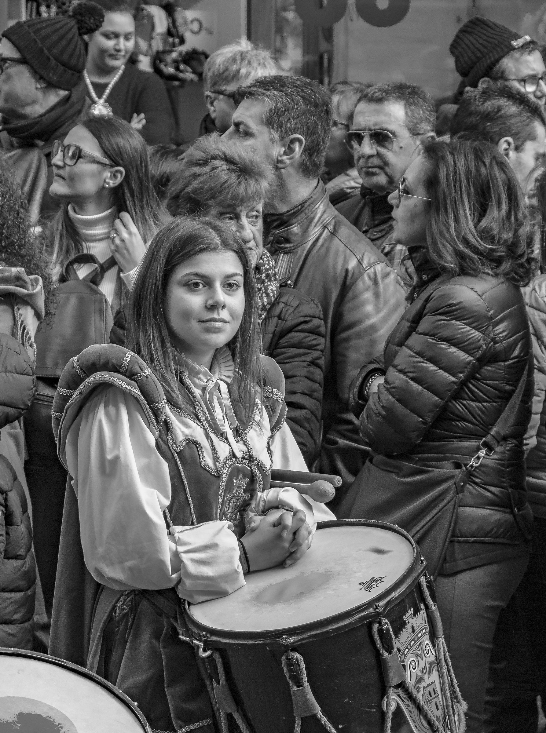 To the procession for pleasure