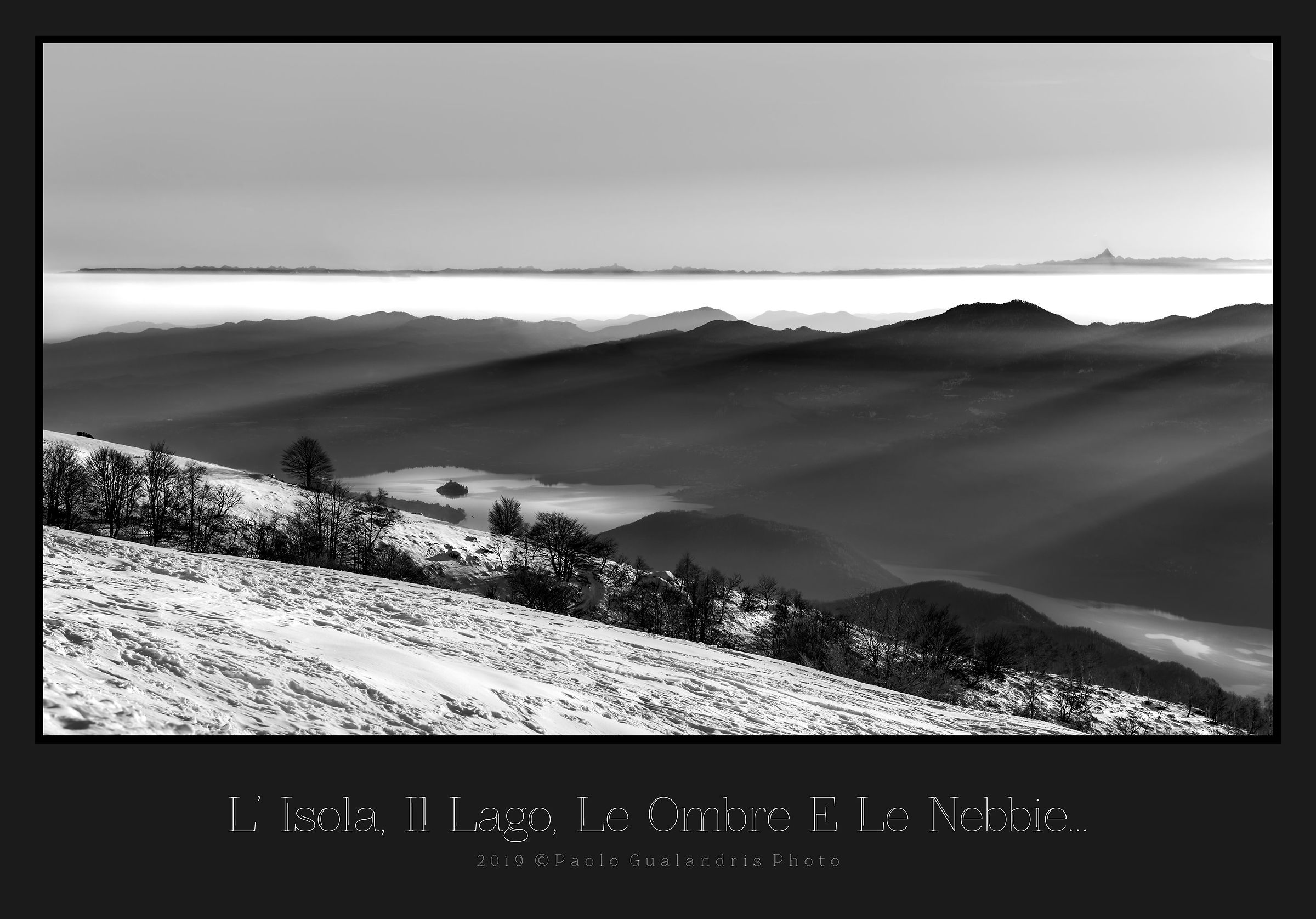 L'Isola, Il Lago, Le Ombre E Le Nebbie...