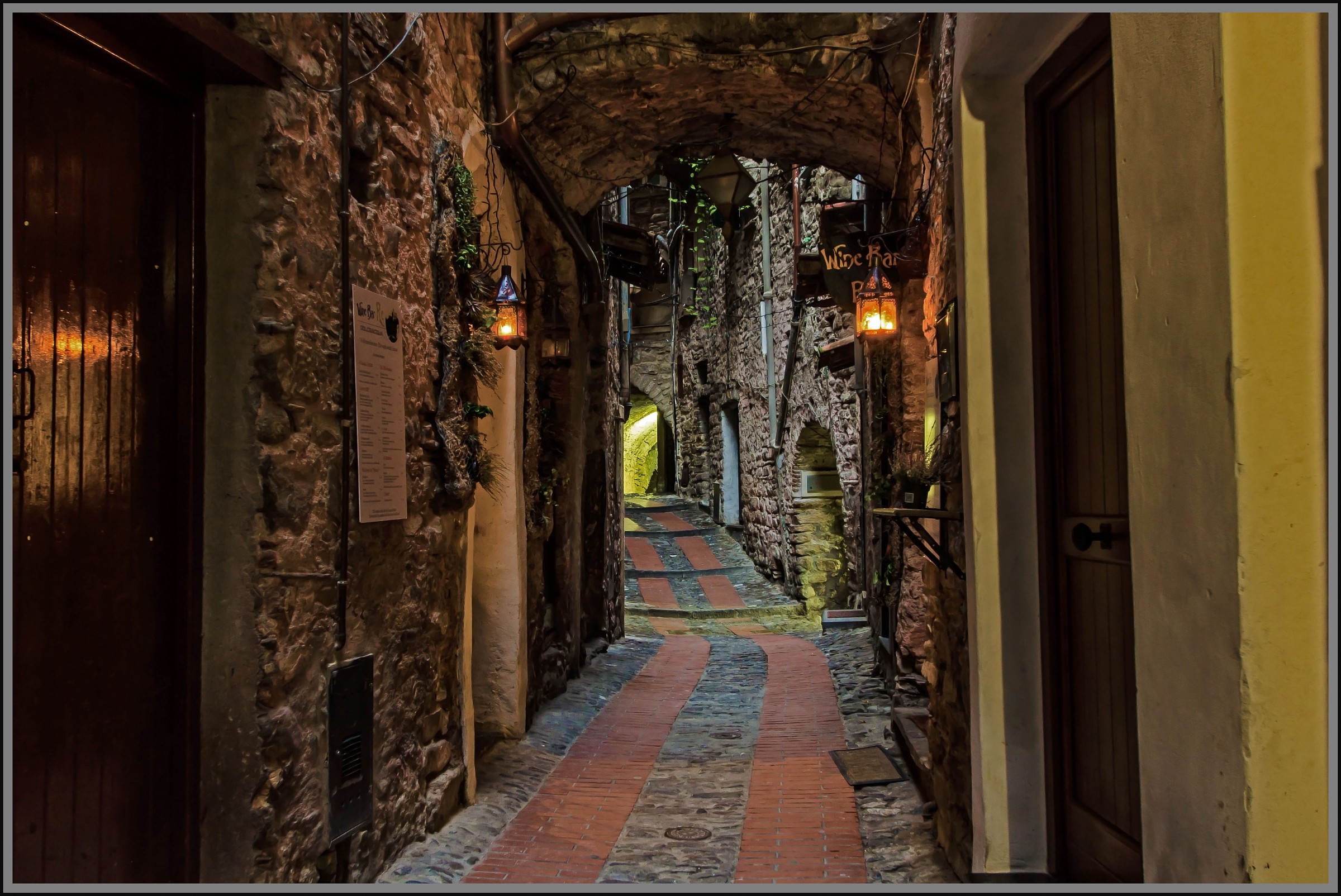 Riflessi nel caruggio