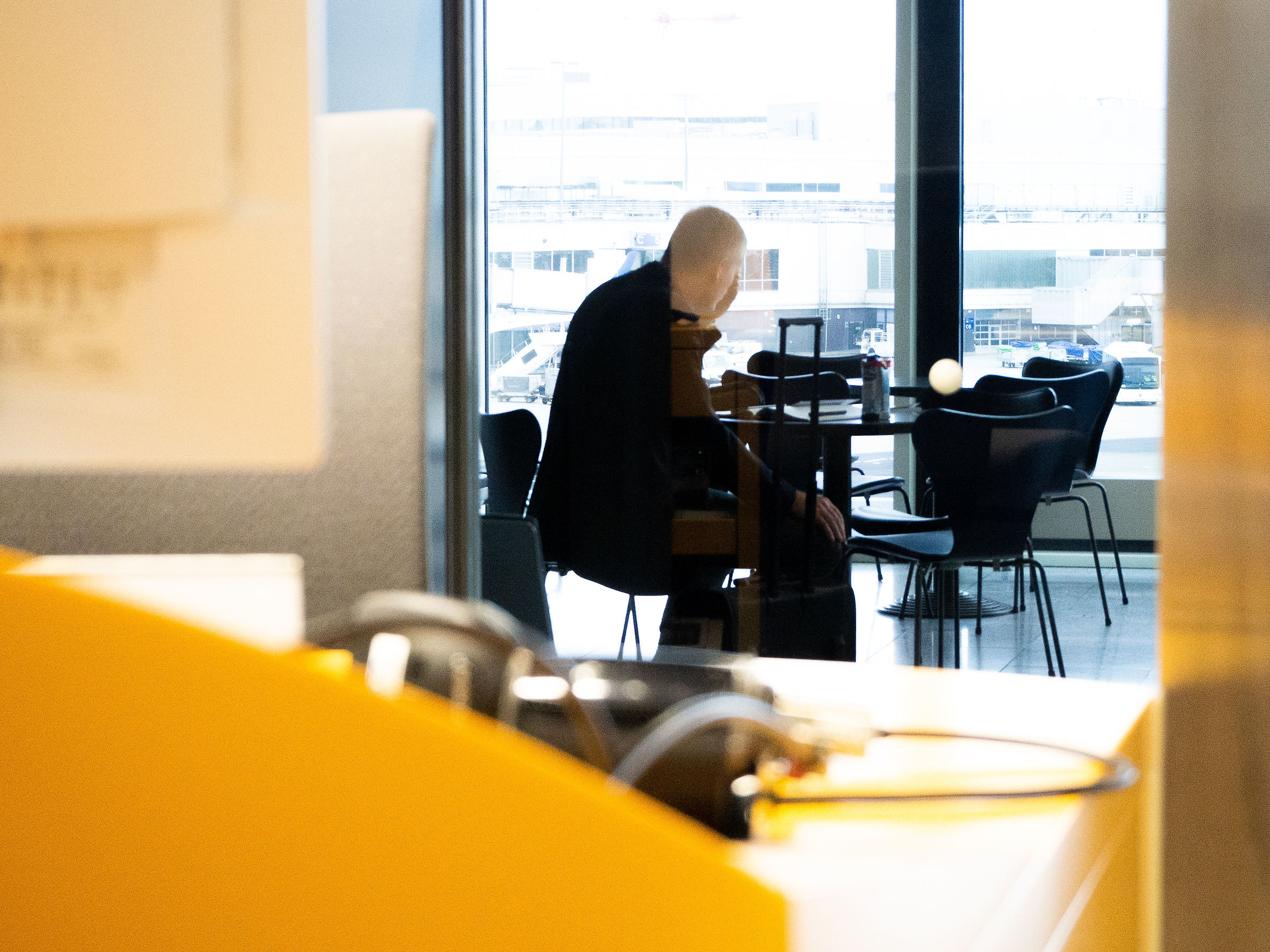 The wait, Frankfurt Airport