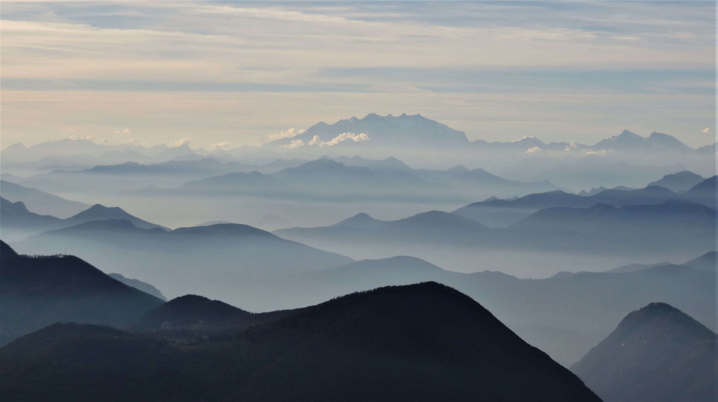 Vista dalla alta Val Borbera verso il Monte Rosa