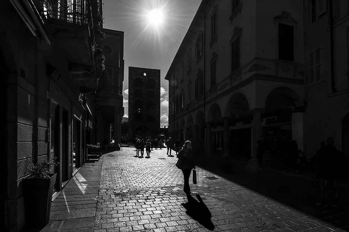 Backlighting in Como