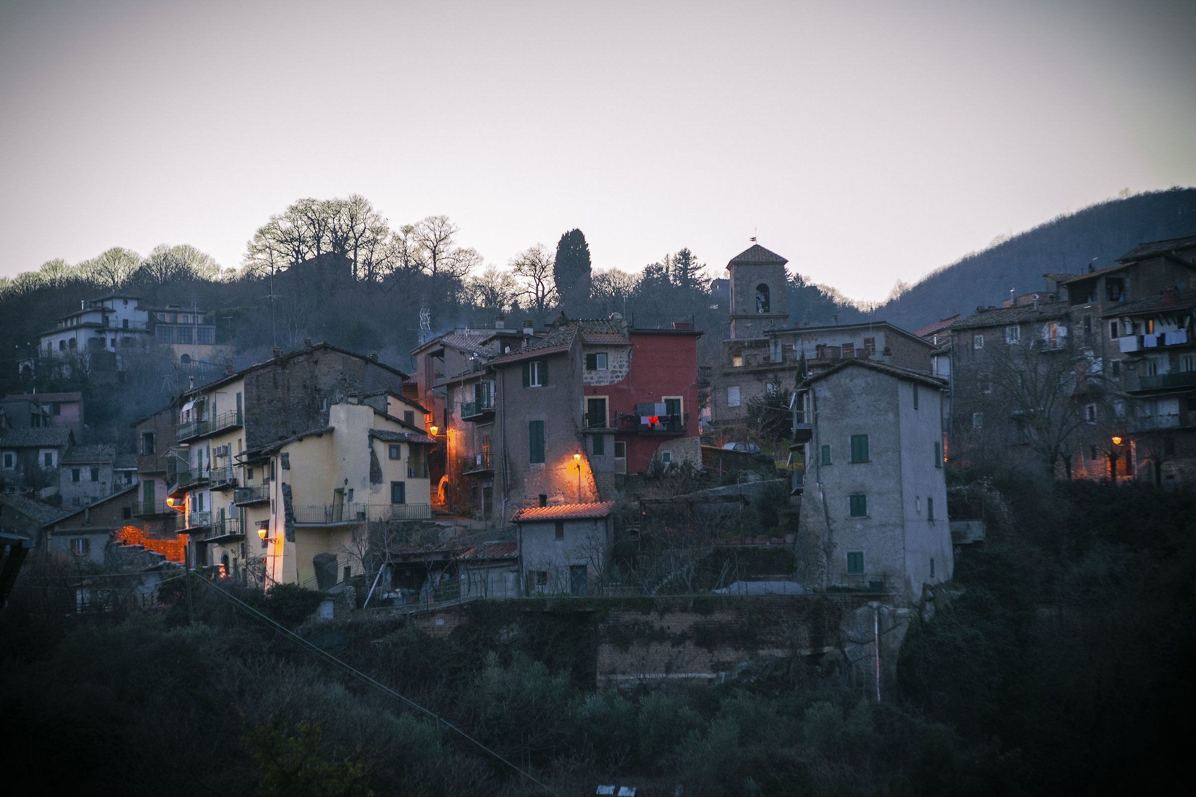 la notte scende su canepina