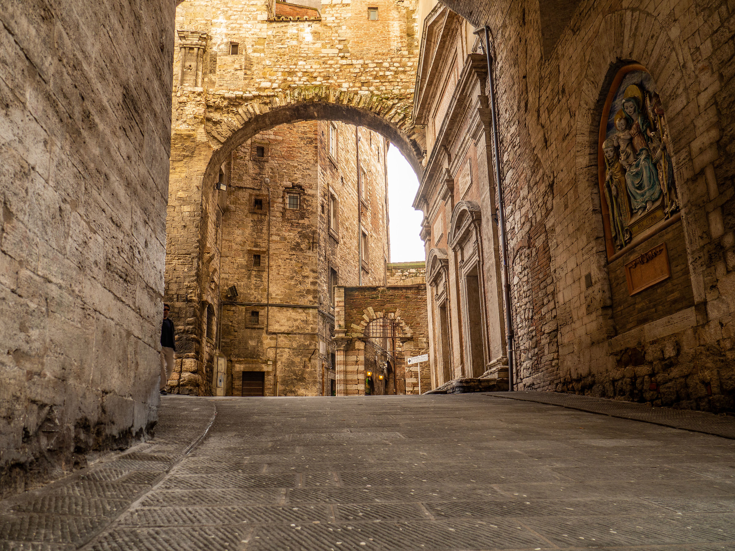 Via maestà delle volte