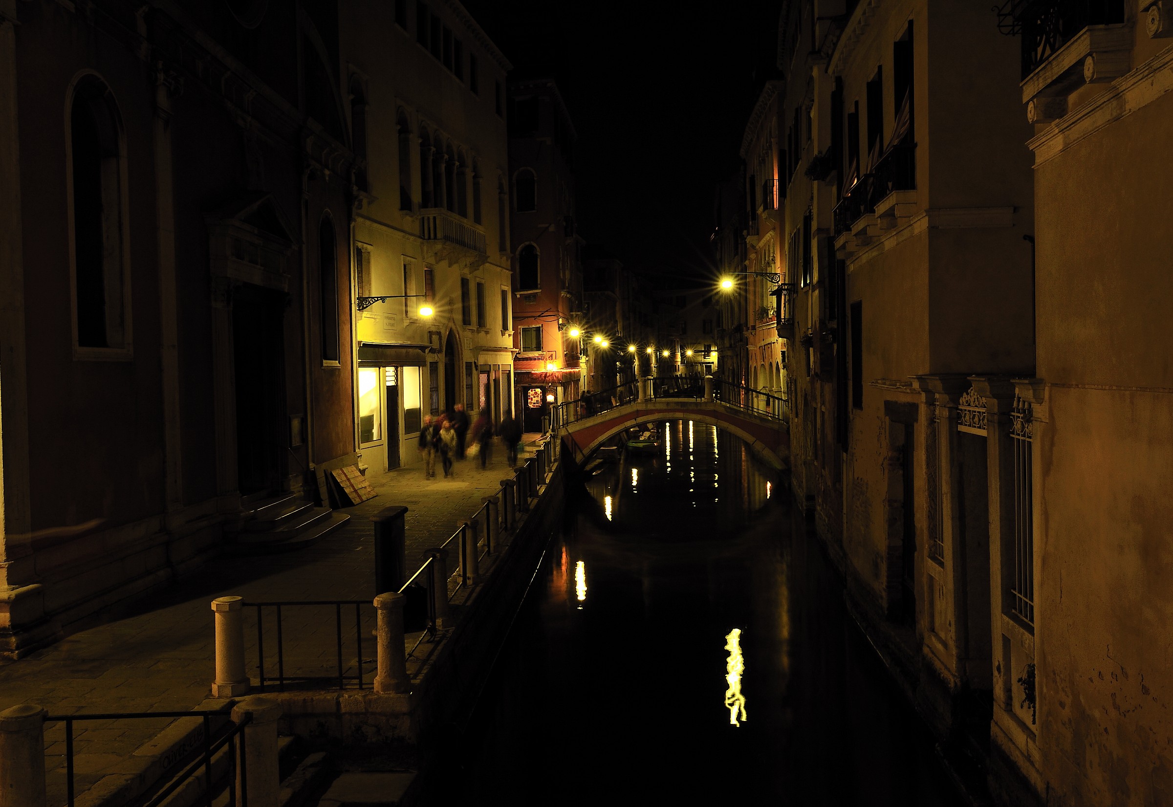 venezia, ultimi nottambuli