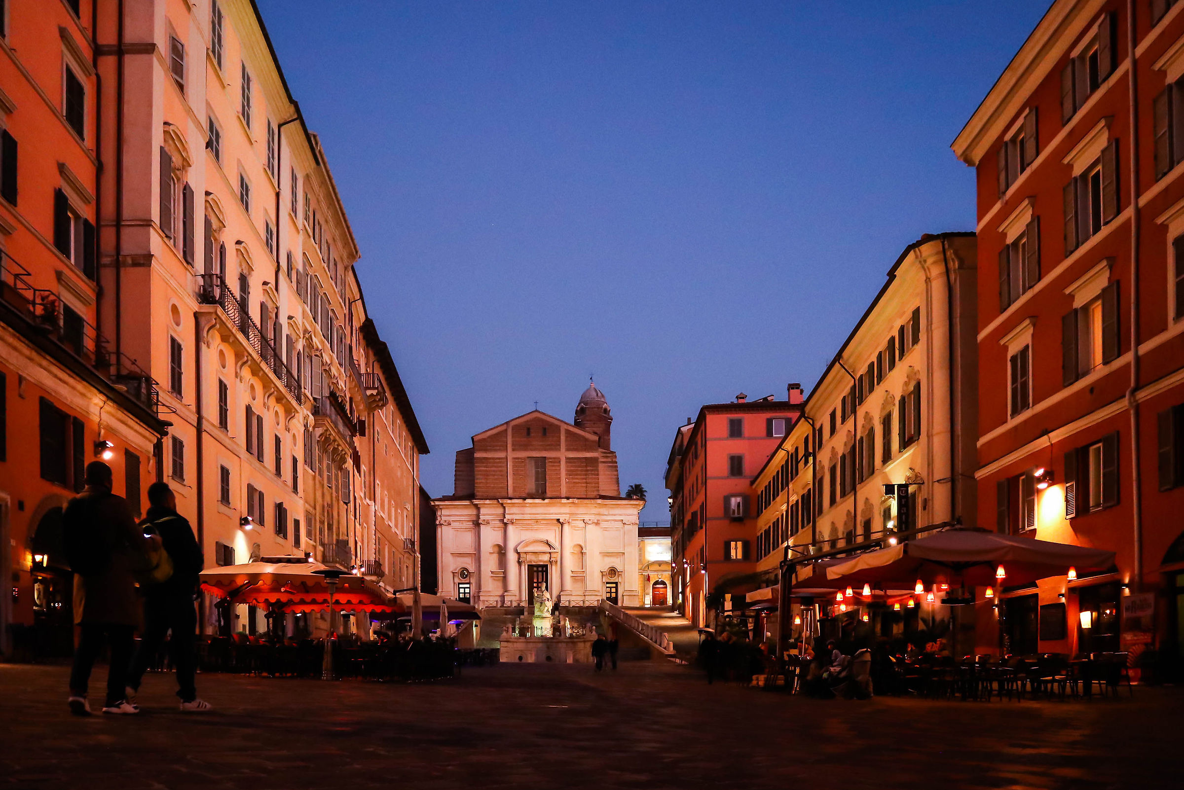 Ora blu in Piazza del Papa