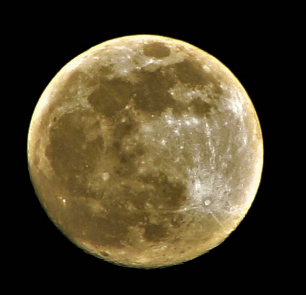 Luna 18 February 2019