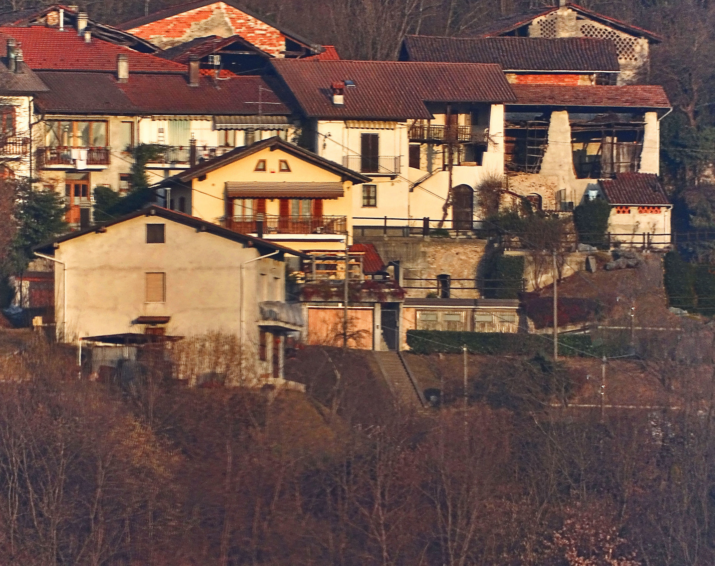 Clinging to the mountain