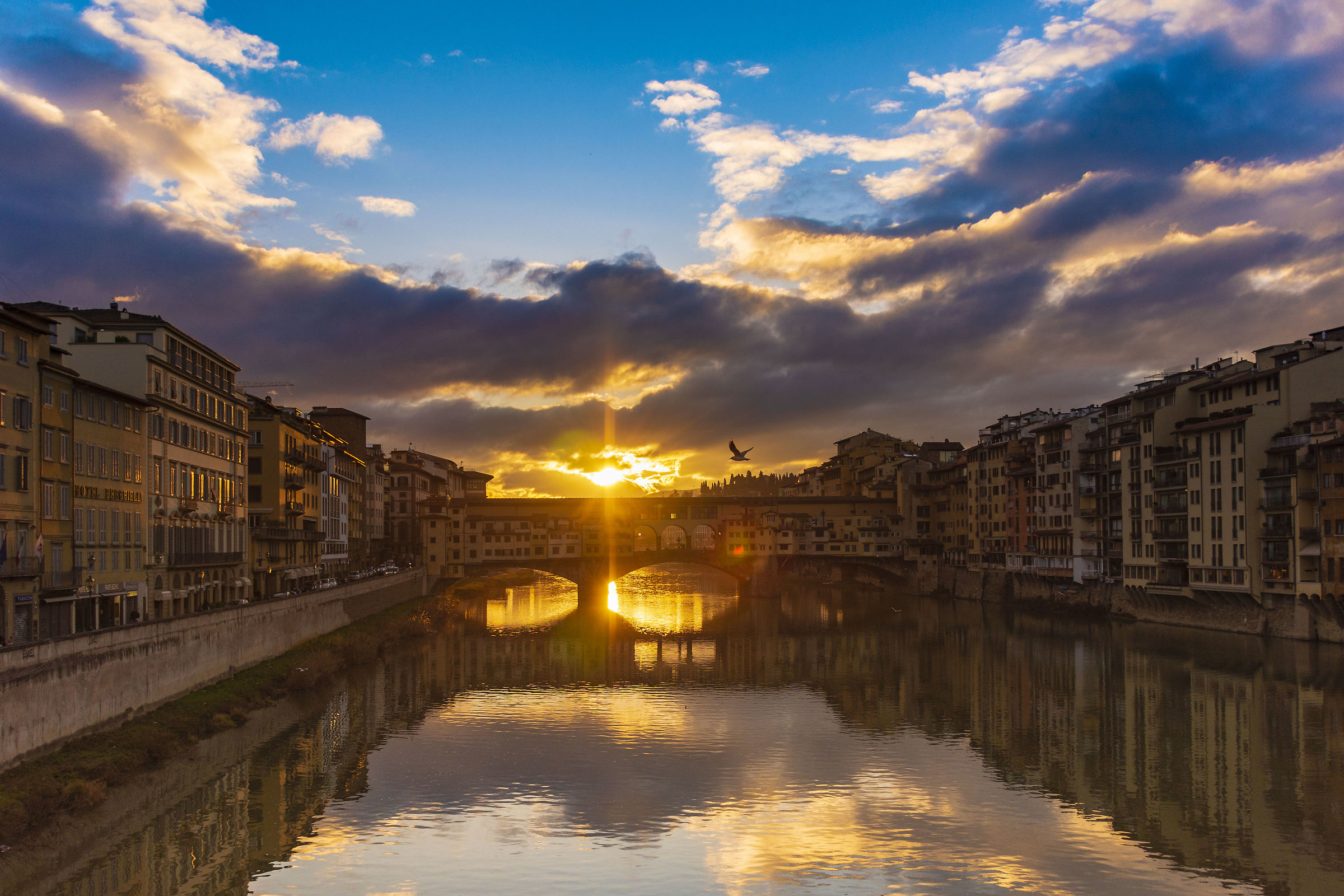 A sunrise on old bridge