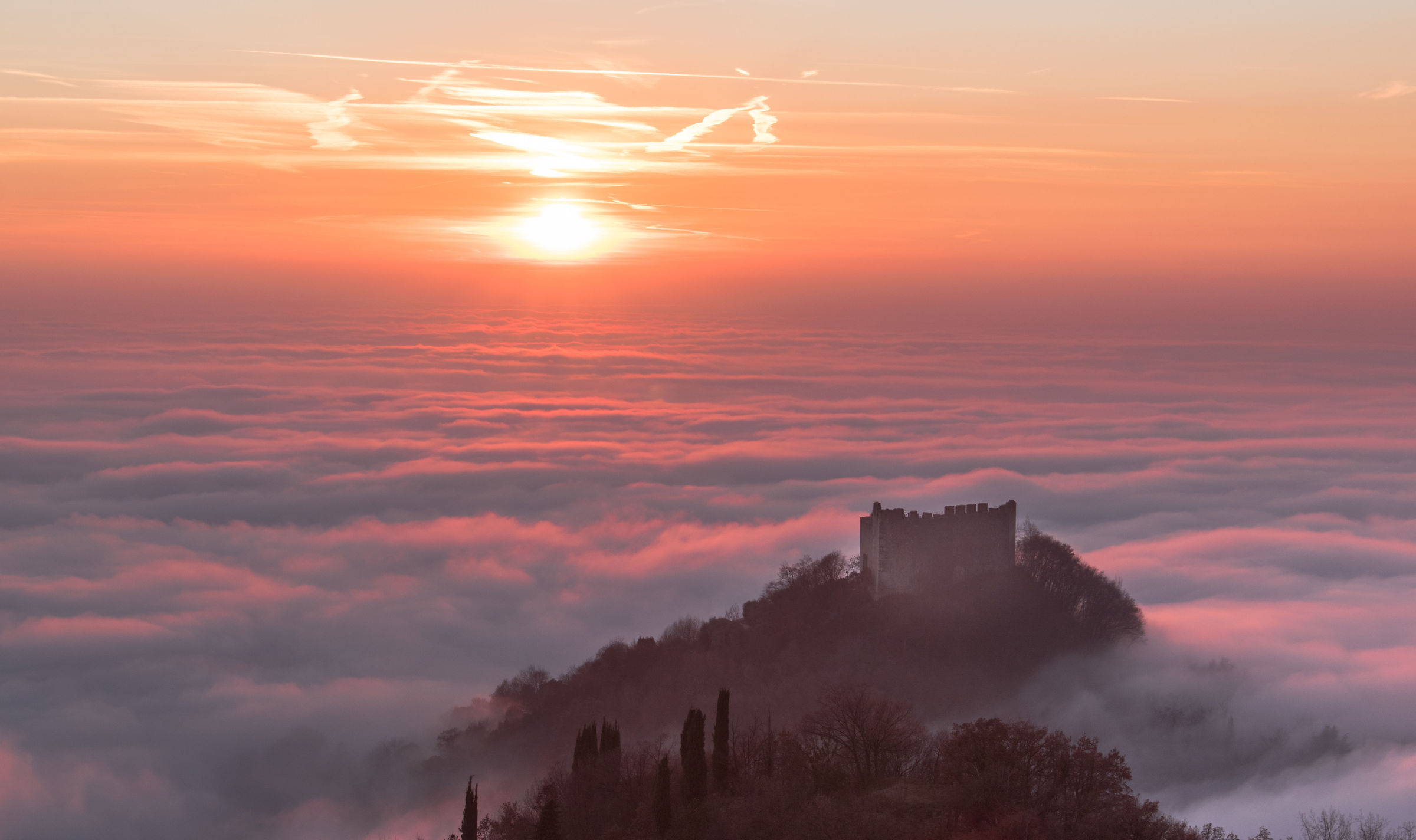 Rocca di Asolo above the clouds