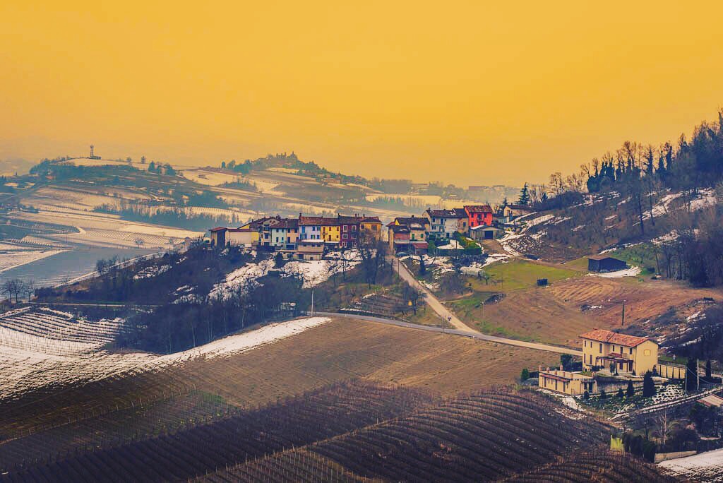 Hamlet on the Langhe