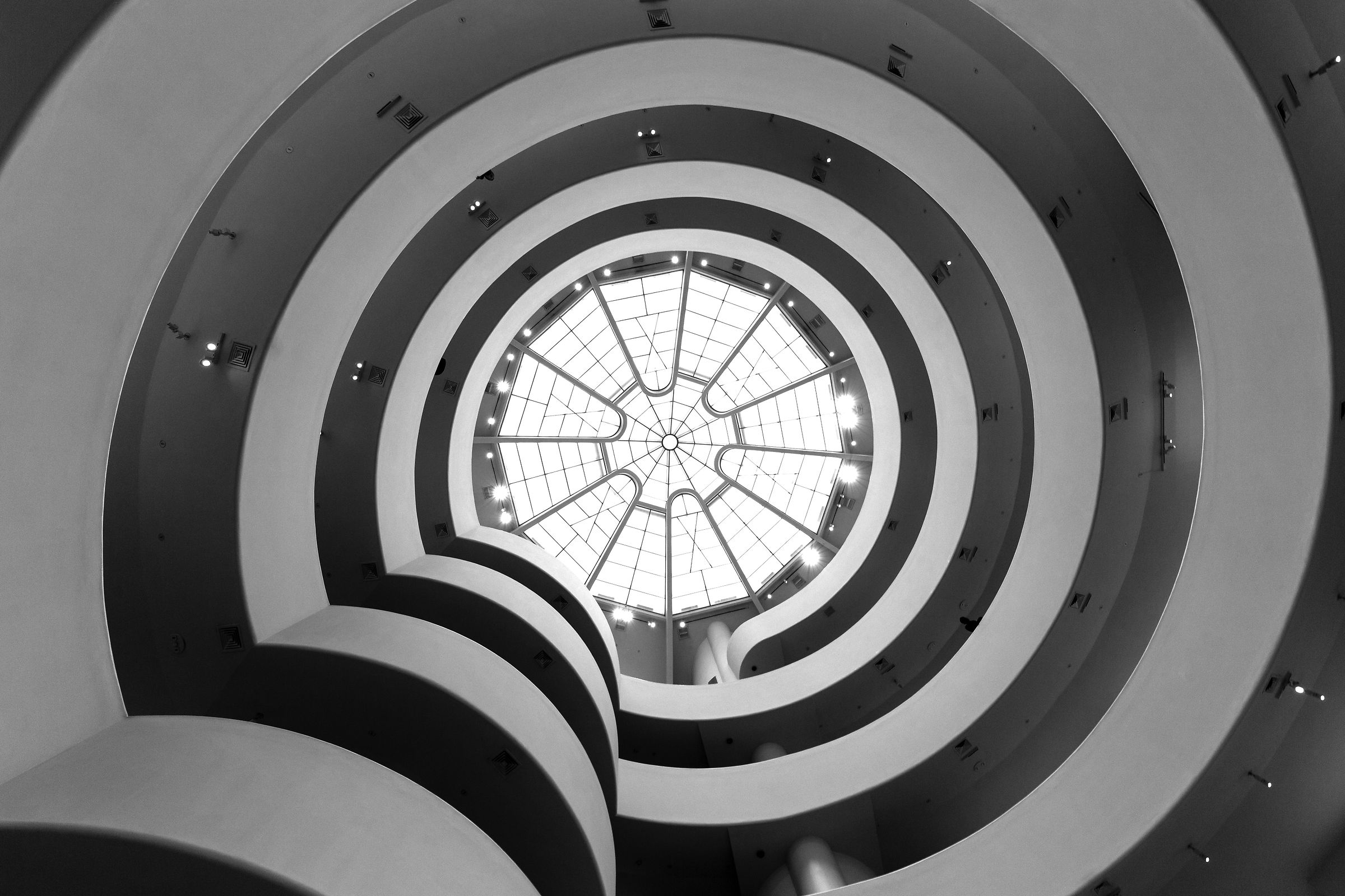 Frank Lloyd Wright, Guggenheim Museum, Inside