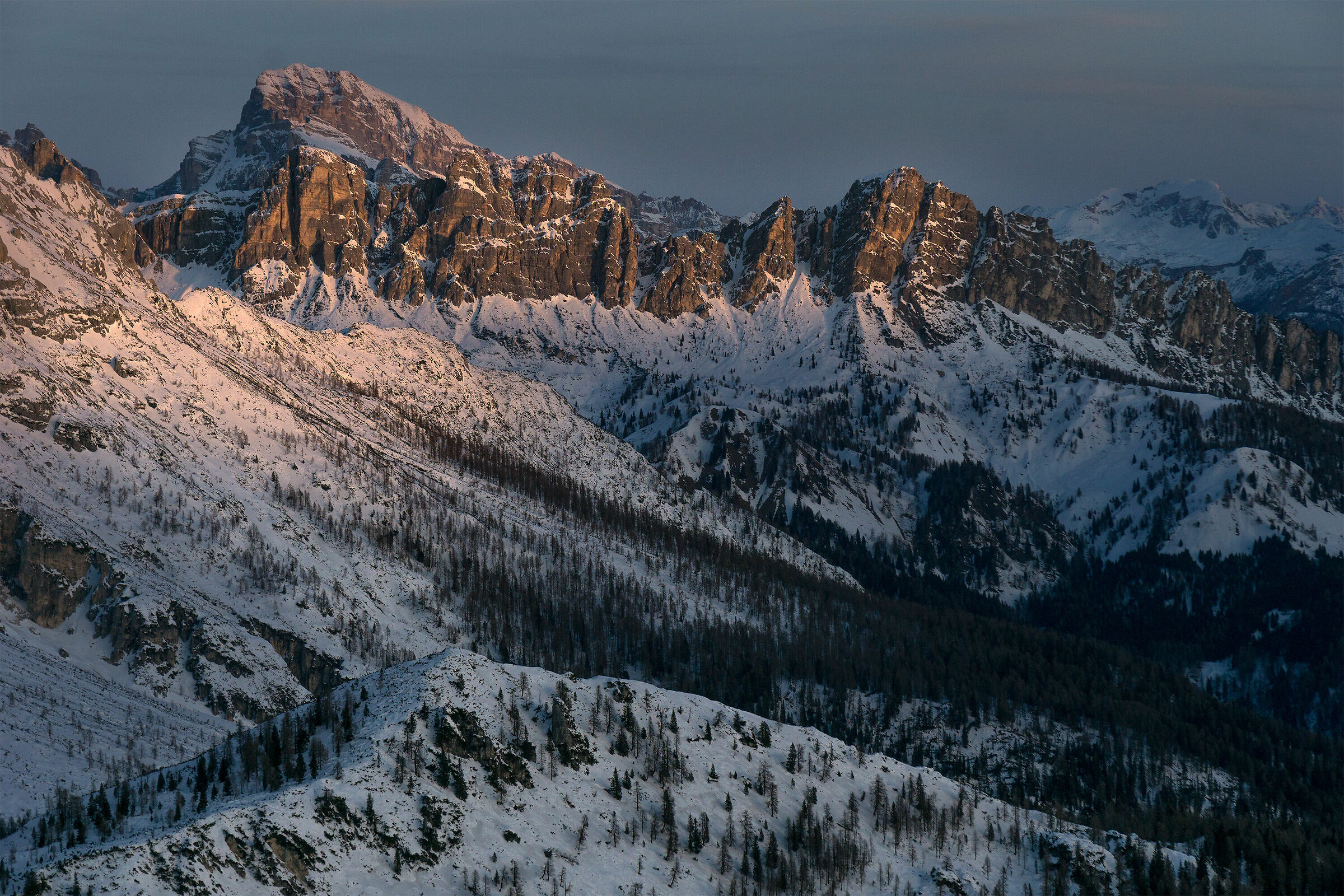 Peaks of Val D'arcia MONTE Soratiera.