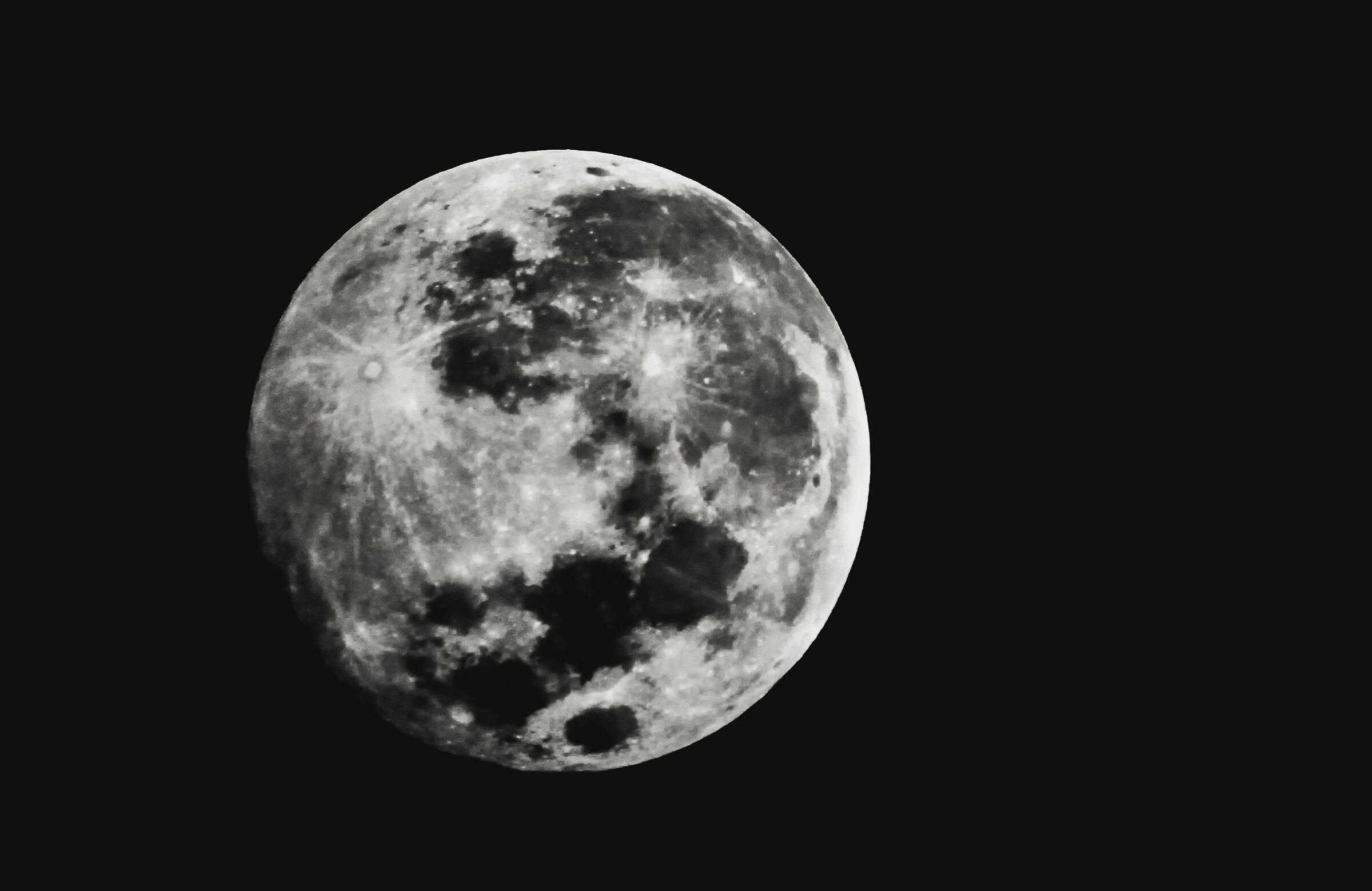 Luna del 19 febbraio